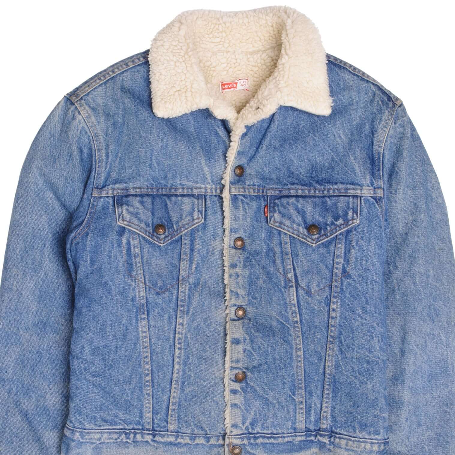 Vintage Levis Sherpa Trucker Denim Jacket 2 Pockets Medium Light Wash Clean 1970s Size 40R Made In USA Back Button #52