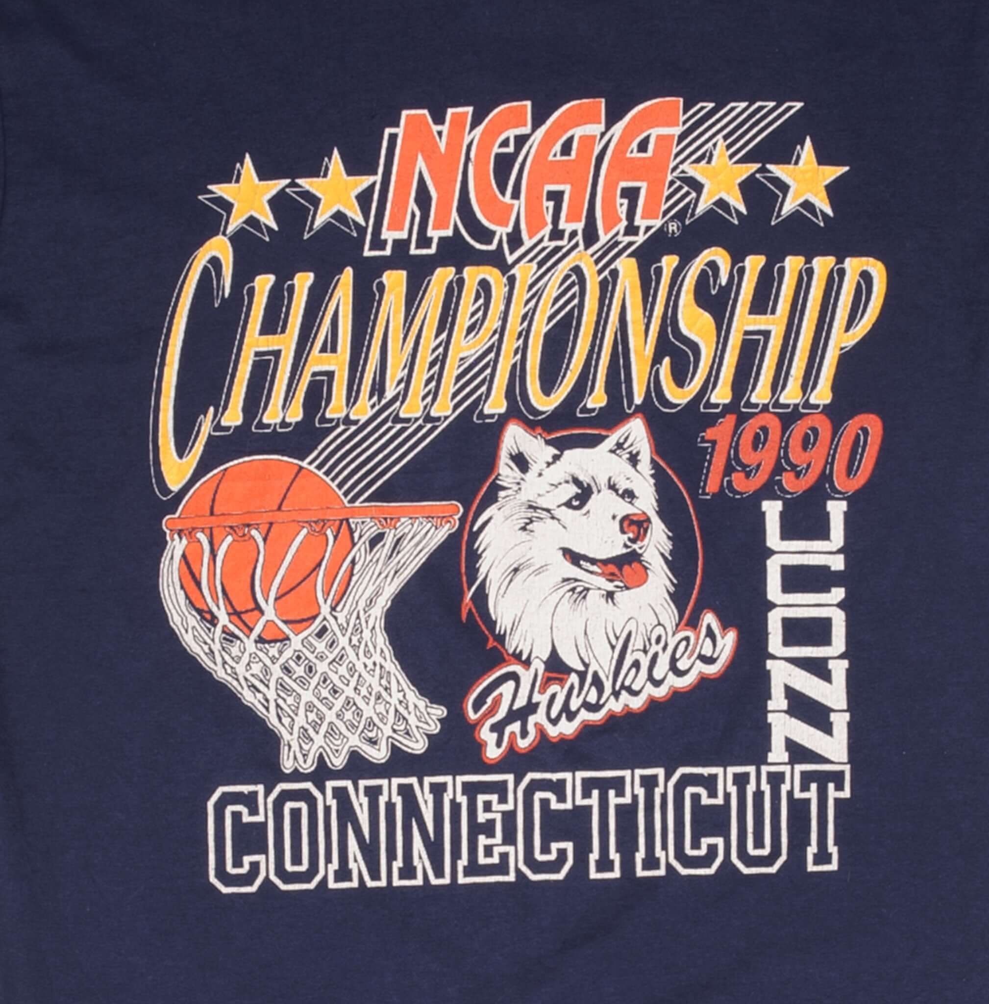 Vintage Ncaa Uconn Huskies Basketball 1990 Tee Shirt Size Medium Made In Usa With Single Stitch Sleeves