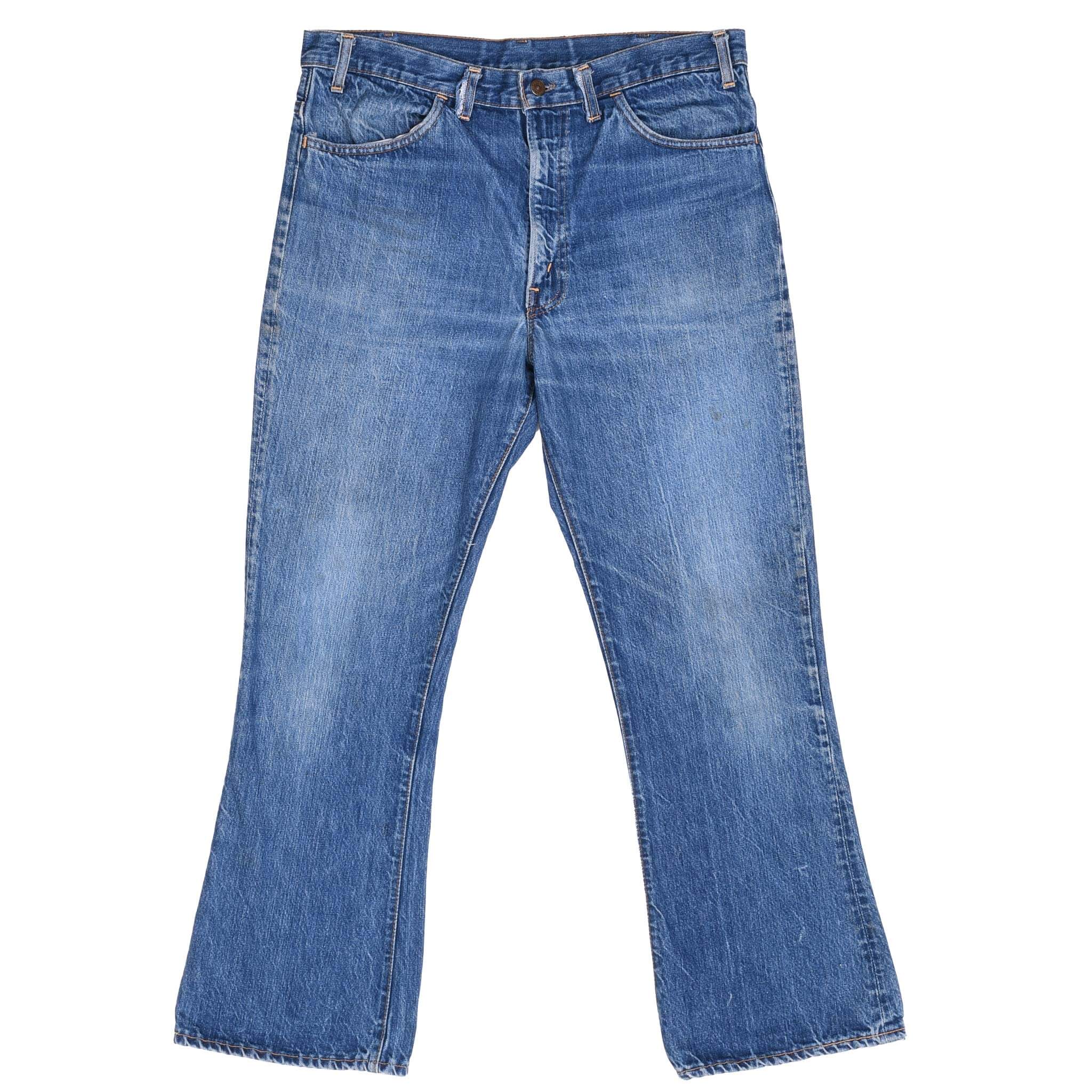 Vintage Levis 517 Bootcut Jeans Indigo 1970S Size W35 L29 Made In Usa With a Medium Wash With Light Whiskers
Back Button #2
Talon Zipper