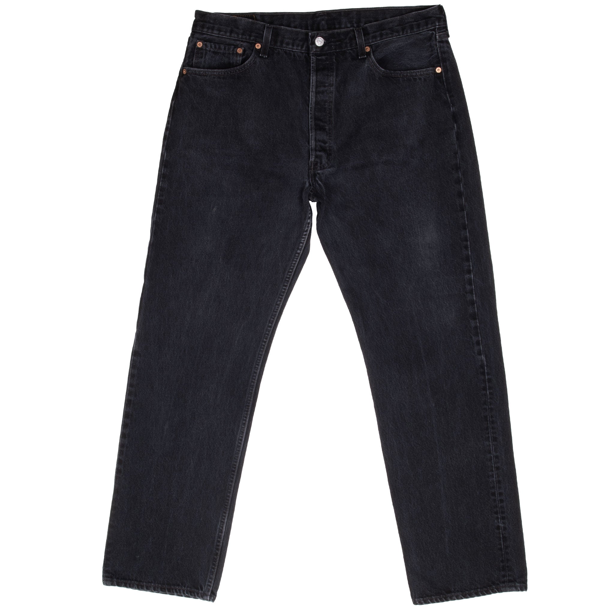 Beautiful Vintage Black Levis 501 Jeans 1990S Size 36X31 Made in USA
Size on Tag 38X32 Actual Size 36X31
Back Button #522
