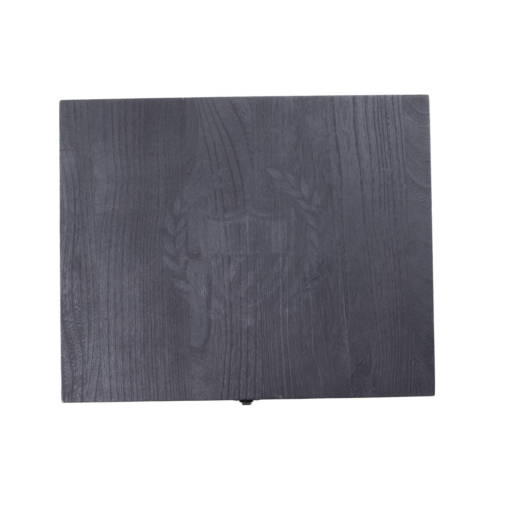 Special Edition Will Smith Bel-Air Athletics Box Size Large Deadstock
Included in the box:
Two Tee Shirts
Two Pairs of Socks
One Reversible Jacket
One Cap
One Hoodie
One Sweatpants
One Sports Bag
One Basketball
One Phone Ring