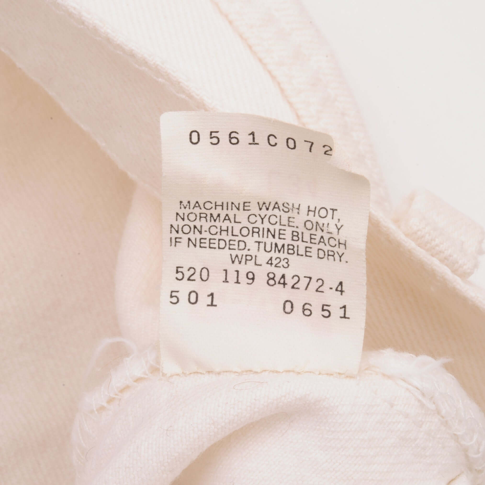 Beautiful White Levis 501 Jeans 1980s Made in USA Size on tag 33X34 Back Button #520