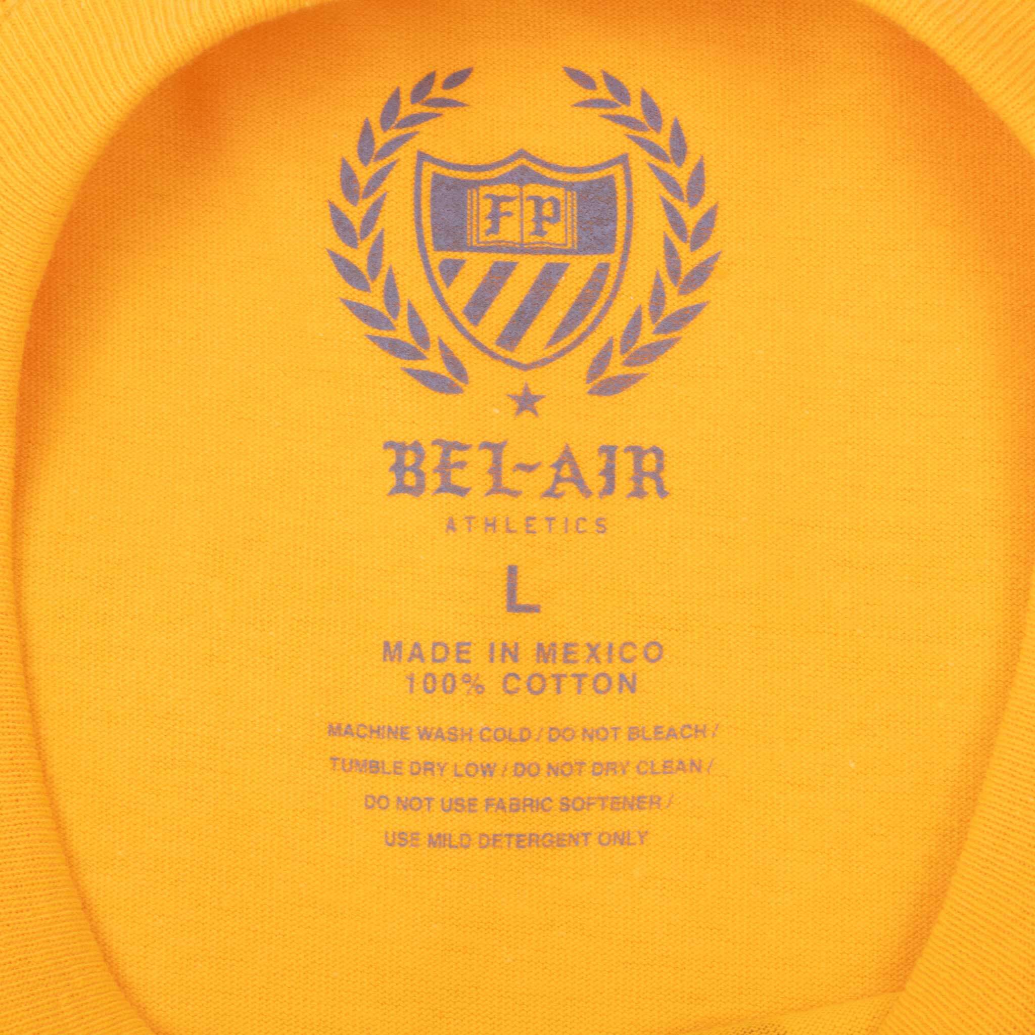 Special Edition Will Smith Bel-Air Athletics Box Size Large Deadstock
Included in the box:
Two Tee Shirts
Two Pairs of Socks
One Reversible Jacket
One Cap
One Hoodie
One Sweatpants
One Sports Bag
One Basketball
One Phone Ring