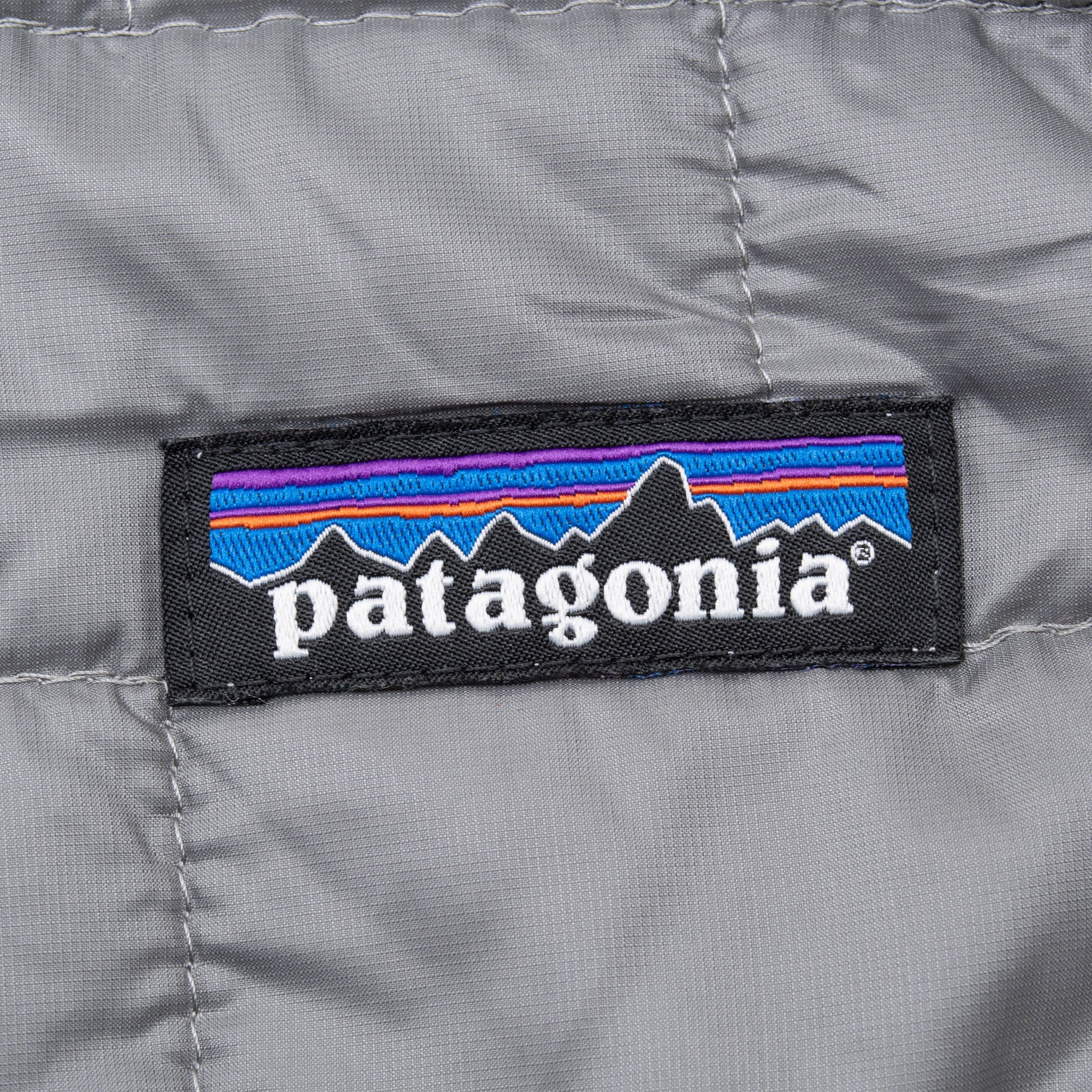 Vintage Patagonia Grey Women's Nano Puff Vest Puffer Jacket Size Small
STY84247