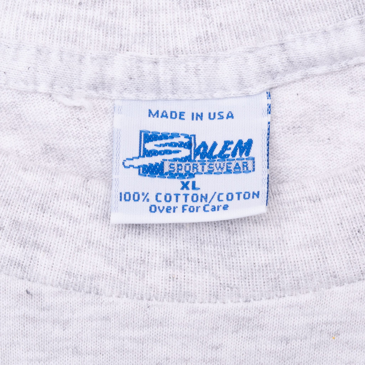 Vintage NBA Dream Team USA With Jordan, Pippen, Barkley, Stockton, Mullin, Robinson, Malone, Bird, Ewing, Johnson Tee Shirt 1992 Size XL Made In USA With Single Stitch Sleeves