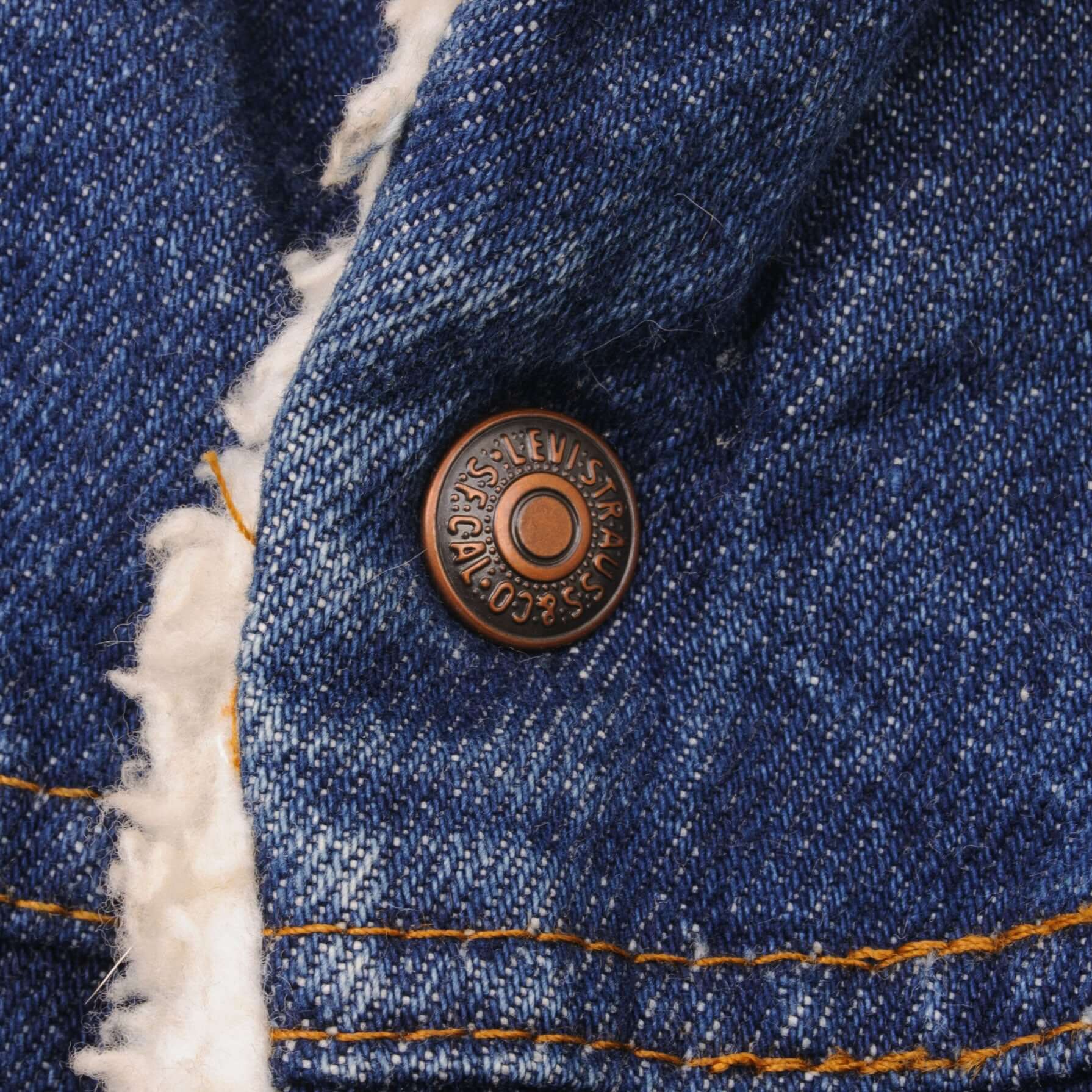 Vintage Levis Sherpa Trucker Denim Jacket 1980s Size 48L Made In USA. Button #527