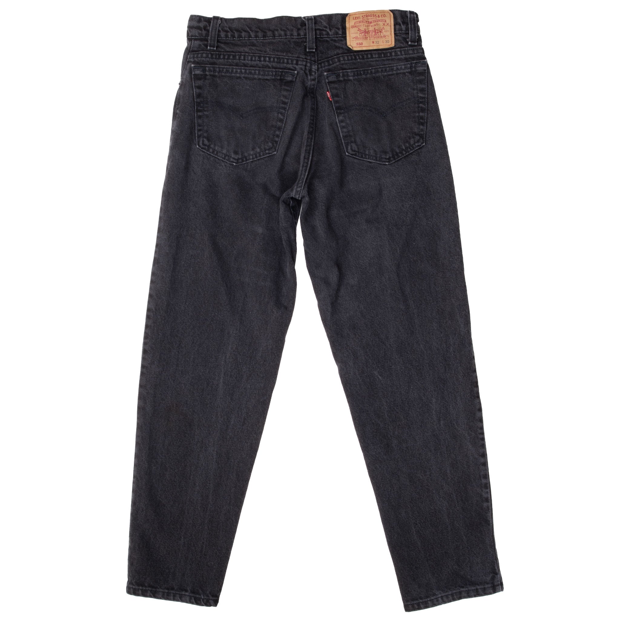 Vintage Preshrunk Levis 550 Black Jeans 1980S Size 32X29 Made In Usa
Size on Tag 32X30 Actual size 32X29
Back Button #513