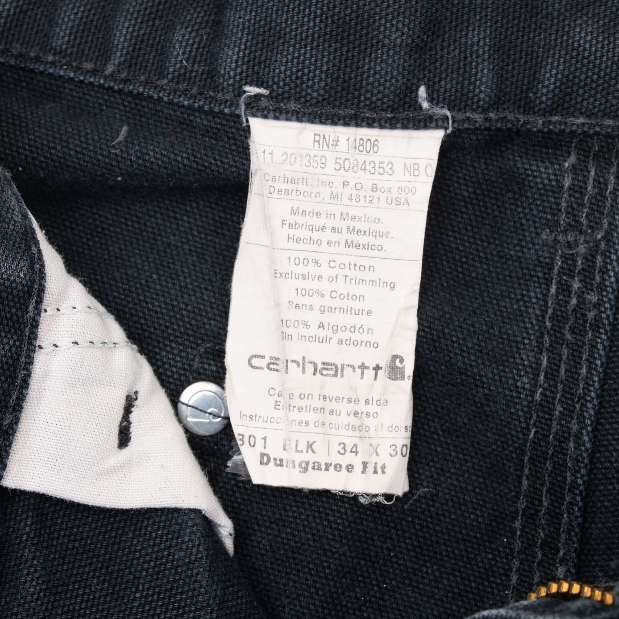 Vintage Carhartt Carpenter Double Knee Black Pants 2000S Size 33X29
Size on tag 34X30 Actual Size 33X29