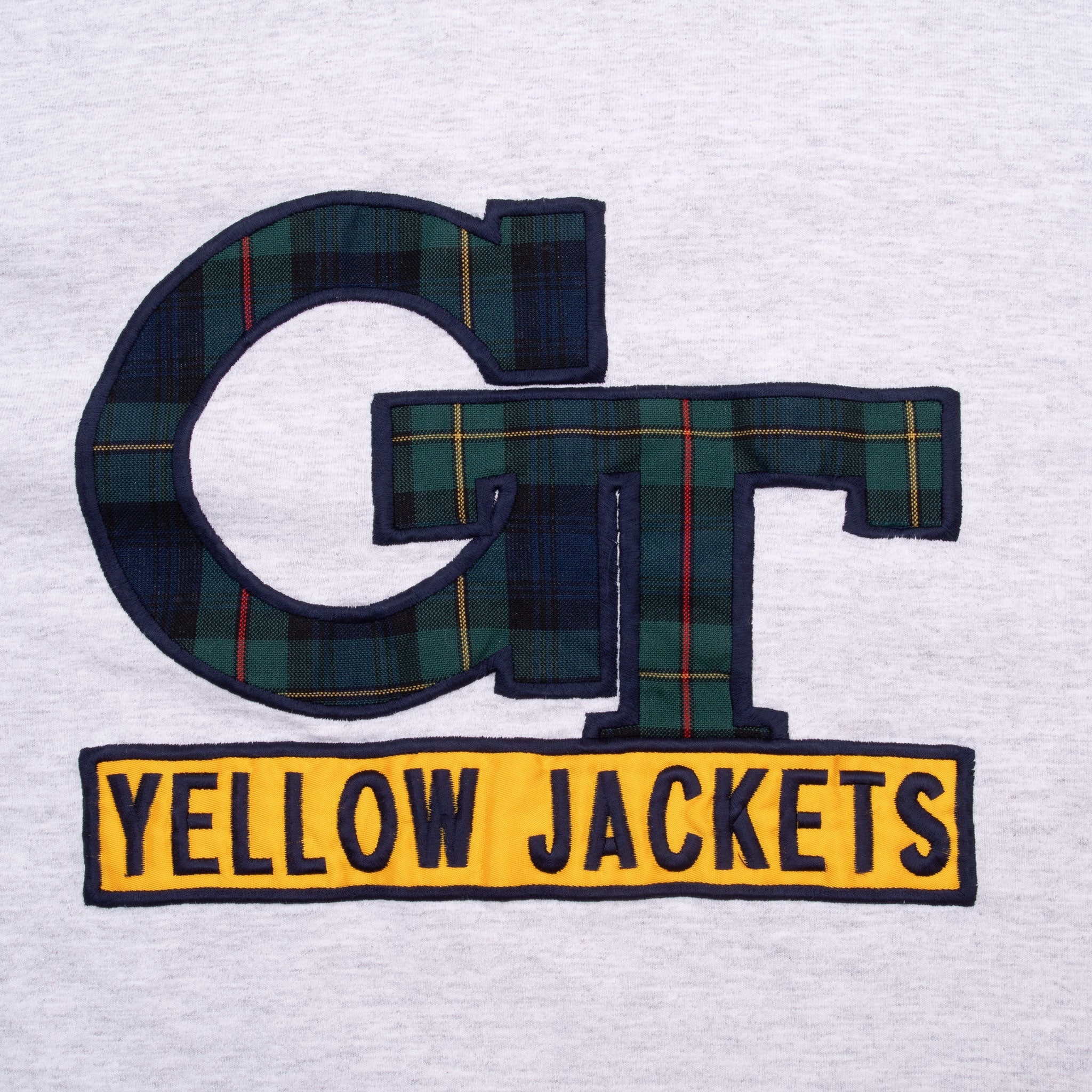 VINTAGE NCAA CONNECTICUT YELLOW JACKET EMBROIDERED TEE SHIRT LARGE MADE IN USA