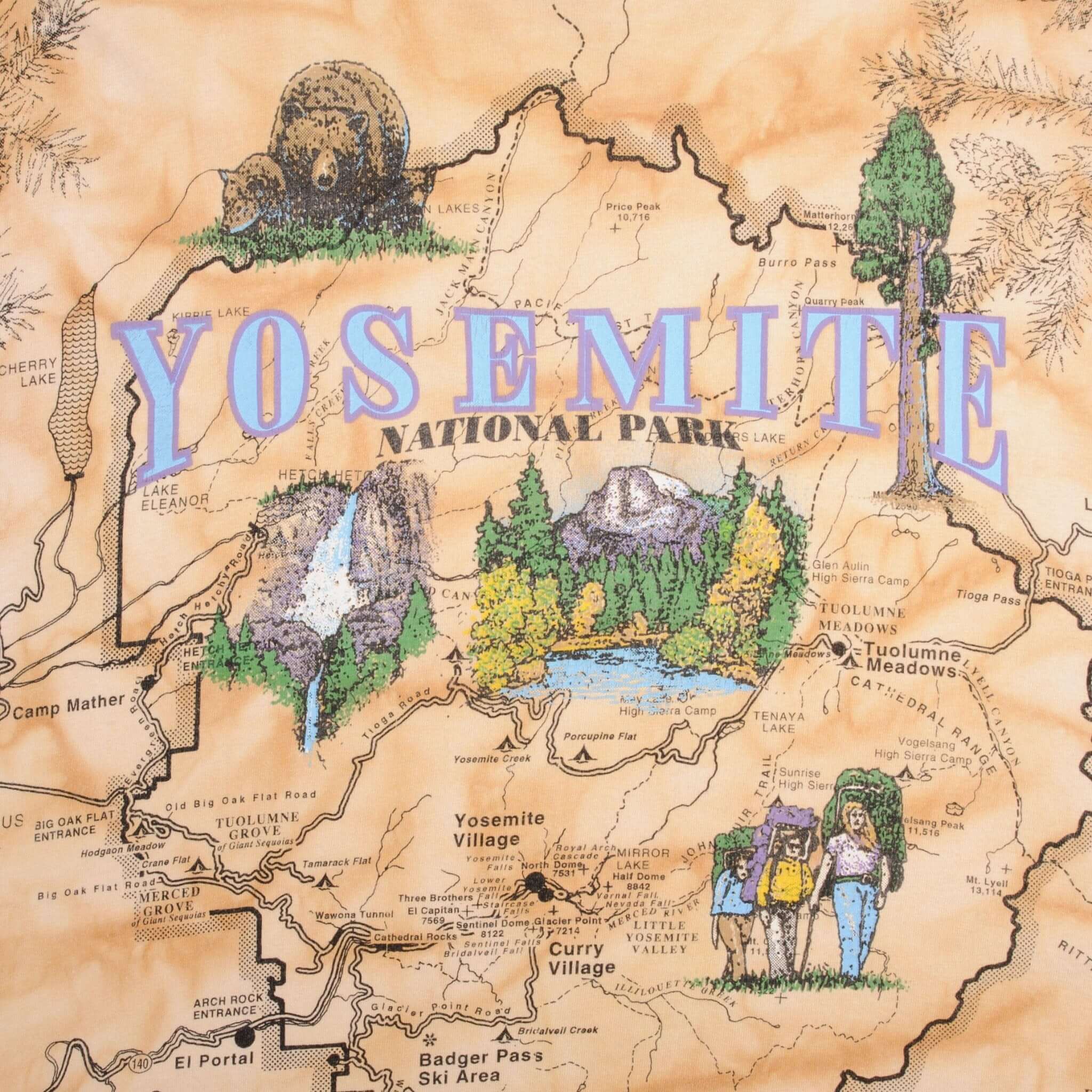 Vintage All Over Print Yosemite National Park Animal Print 1994 Tee Shirt Size XL Made In Usa With Single Stitch Sleeves