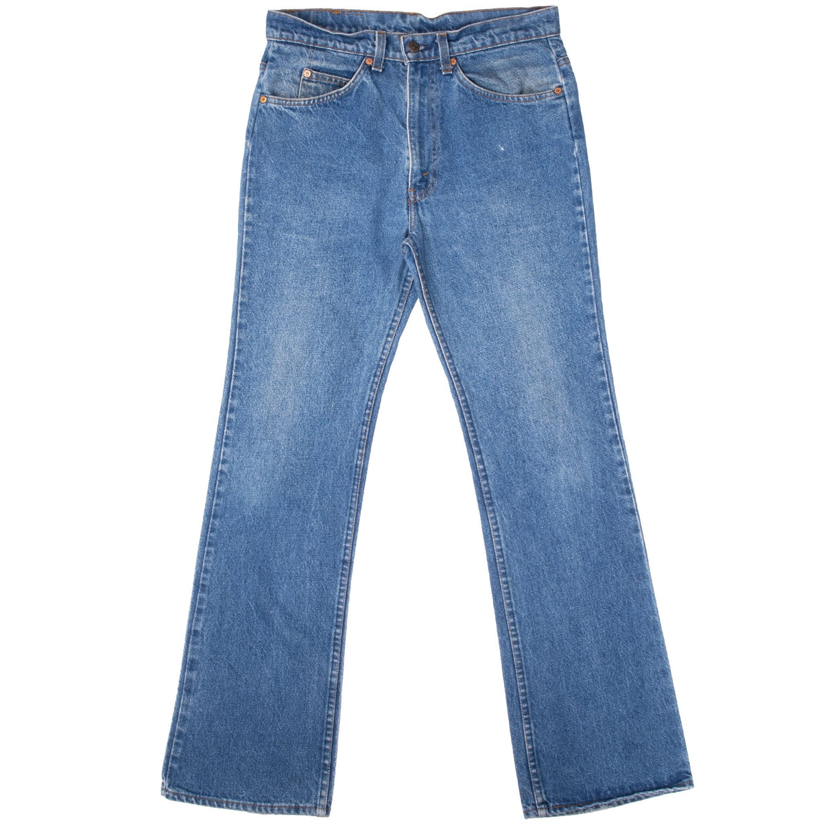 Beautiful Indigo Levis 517 Boot Cut Jeans Size 31X32 1980s with Medium Blue Wash Made In USA
Size on tag 32X33 actual Size 31x32
Back Button #585