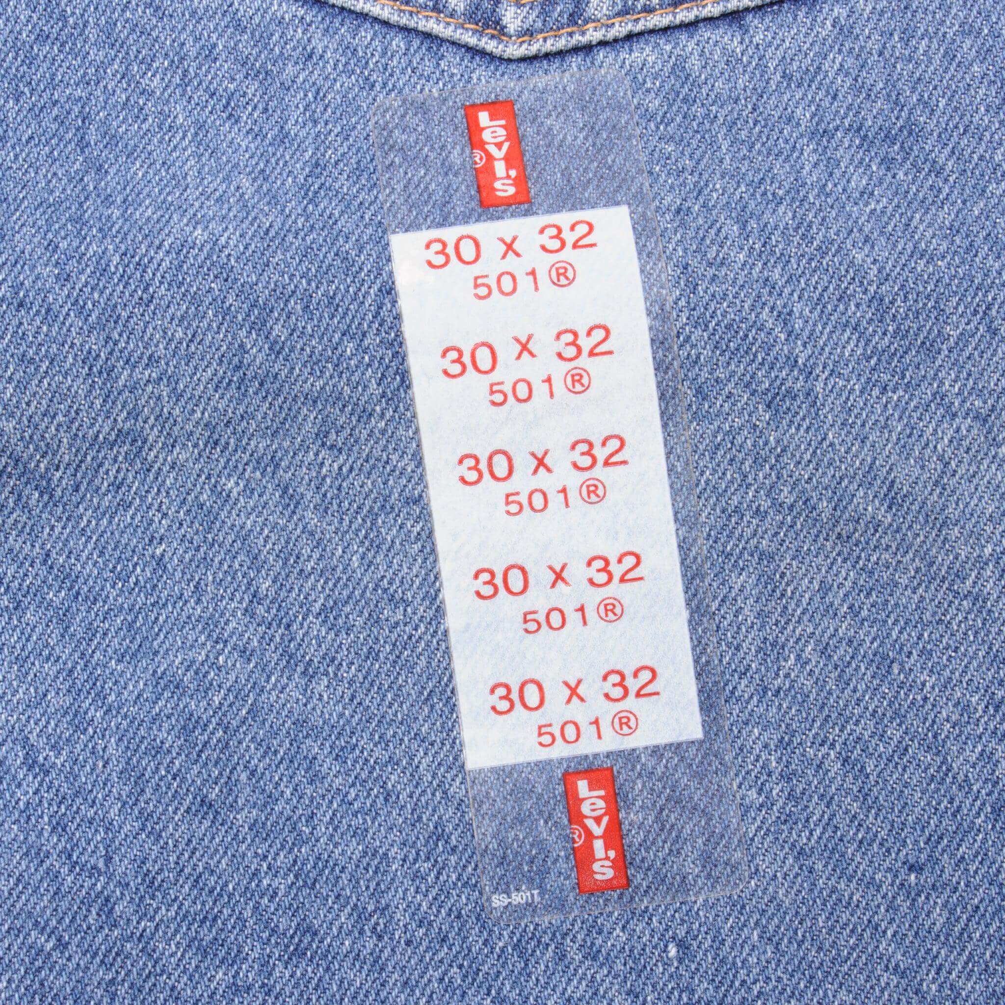 Beautiful Blue Levis 501 Jeans 2002 Size on Tag 30X32 Back Button #647