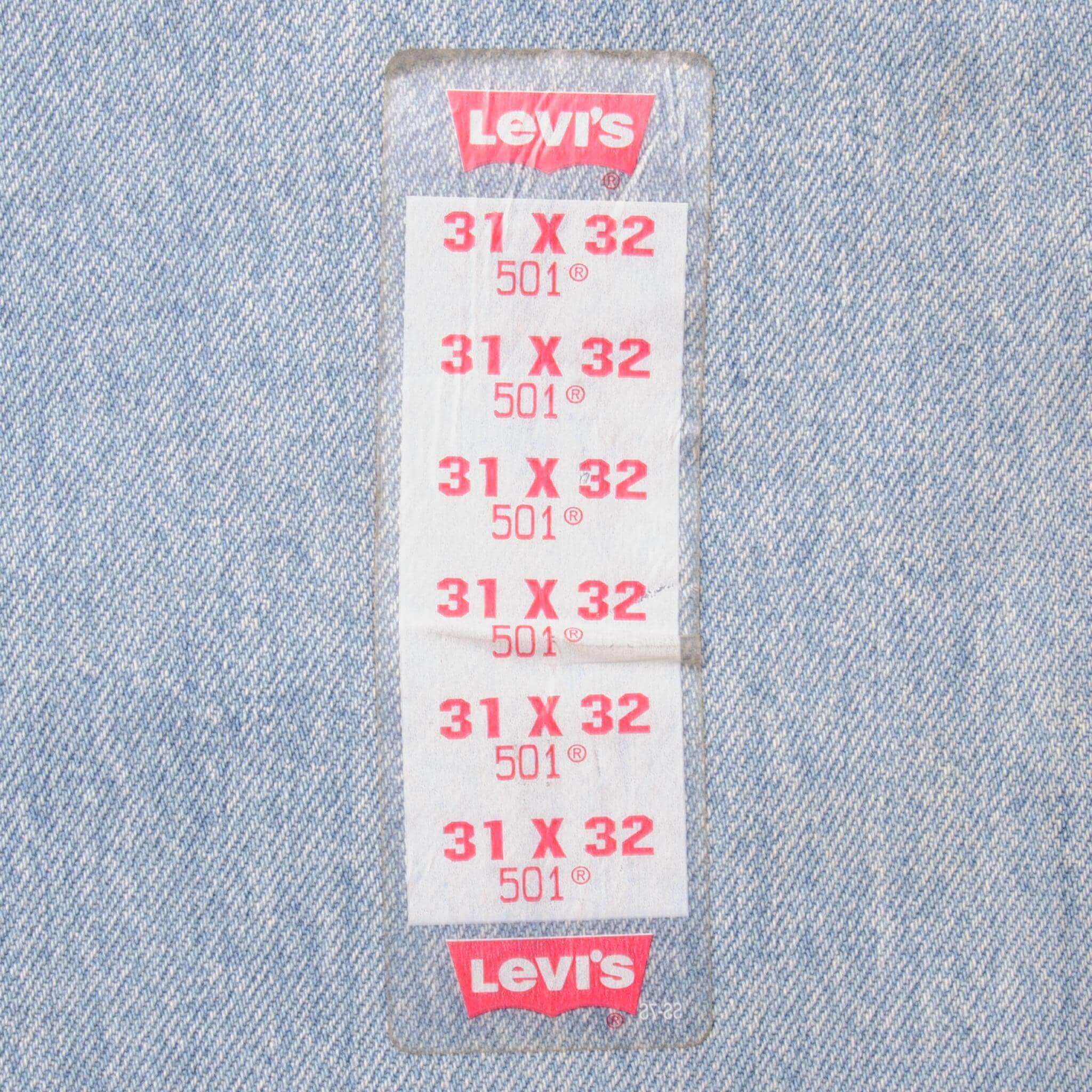 Beautiful Beige Levis 501 Jeans 1993 Made in USA. Size on Tag 30X32 Back Button #695Beautiful Blue Levis 501 Jeans 1993 Size on Tag 31X32 Back Button #913