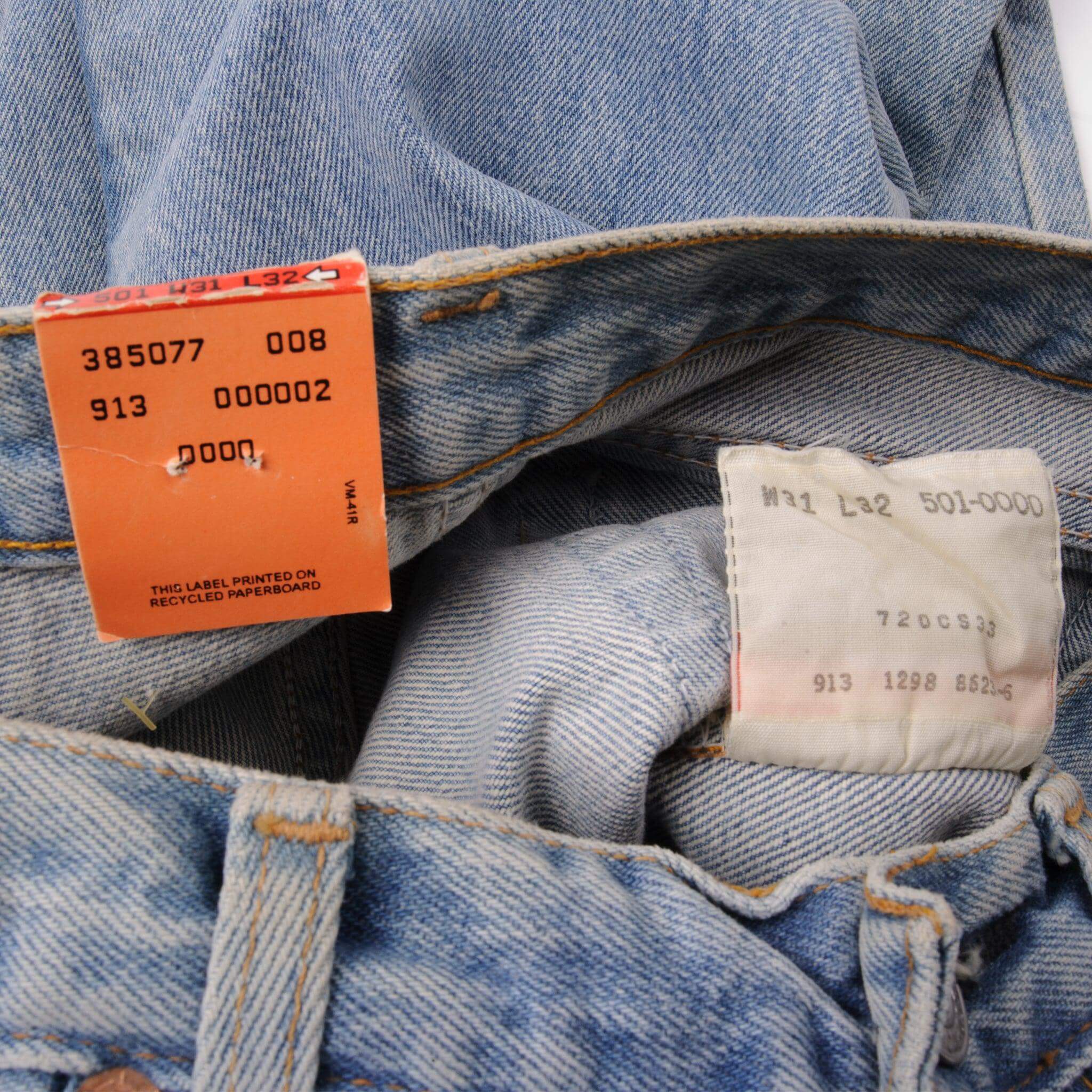 Beautiful Beige Levis 501 Jeans 1993 Made in USA. Size on Tag 30X32 Back Button #695Beautiful Blue Levis 501 Jeans 1993 Size on Tag 31X32 Back Button #913