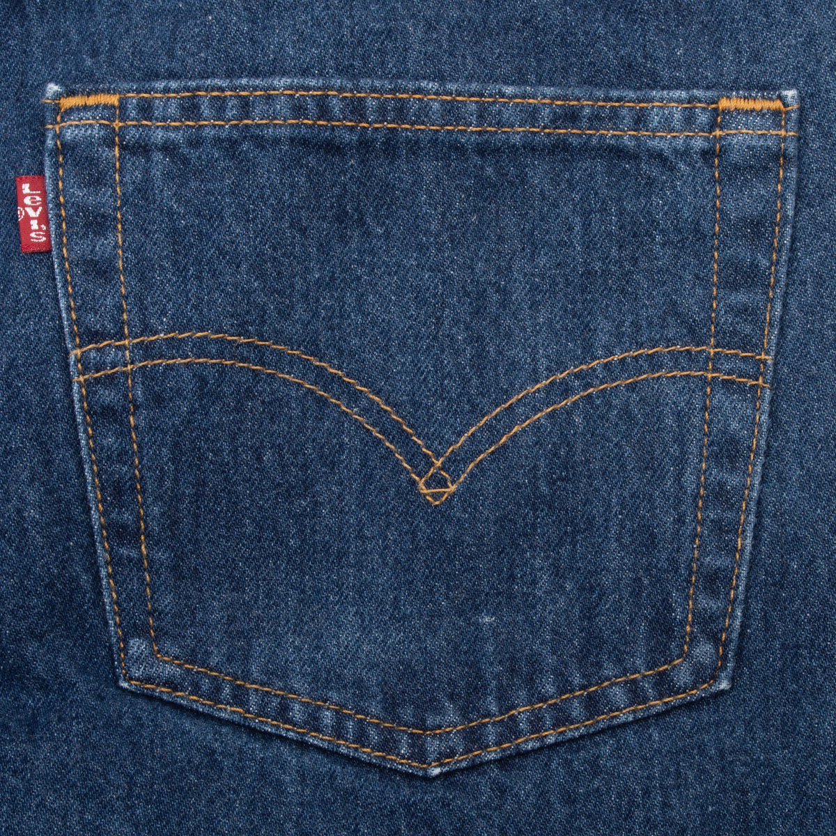 Beautiful Indigo Levis 501 Jeans 1990s Made in USA with Medium Dark Wash.
Size on tag 36X30 Actual Size 35X30
Back Button #553
