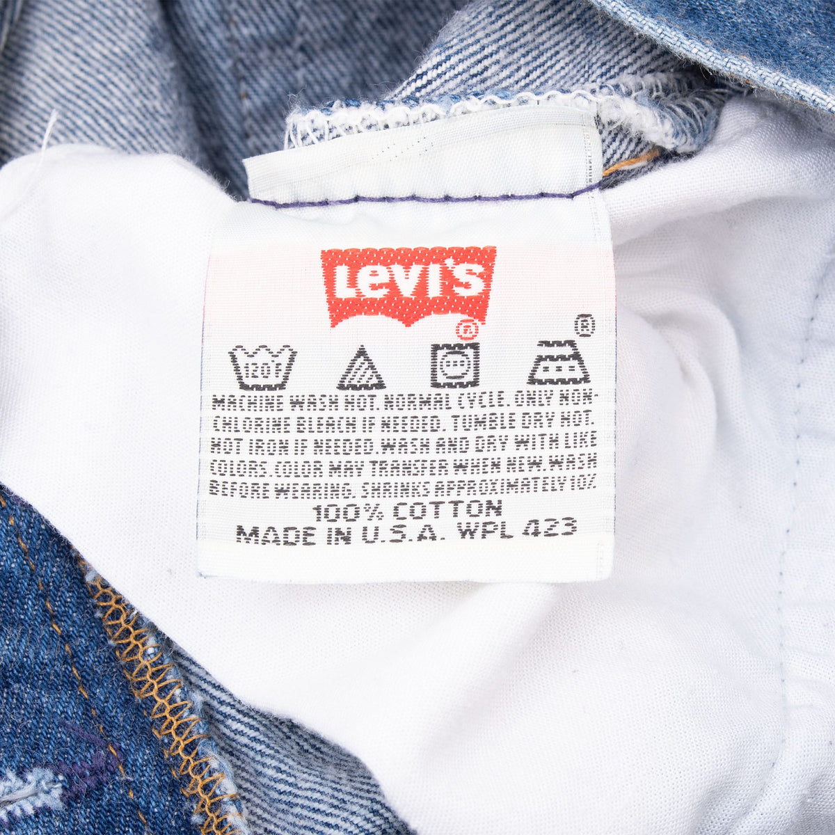 Vintage Levis 501 Blue Indigo Jeans 1990S Size W31 L30 Made In Usa With Medium Dark Wash
Size on tag 33X33 Actual Size 31x30
Back Button #653