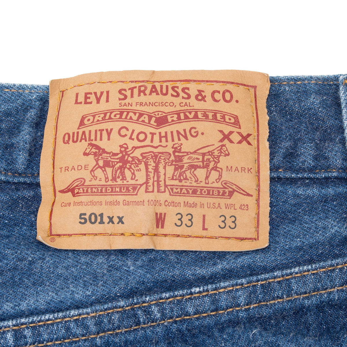 Vintage Levis 501 Blue Indigo Jeans 1990S Size W31 L30 Made In Usa With Medium Dark Wash
Size on tag 33X33 Actual Size 31x30
Back Button #653