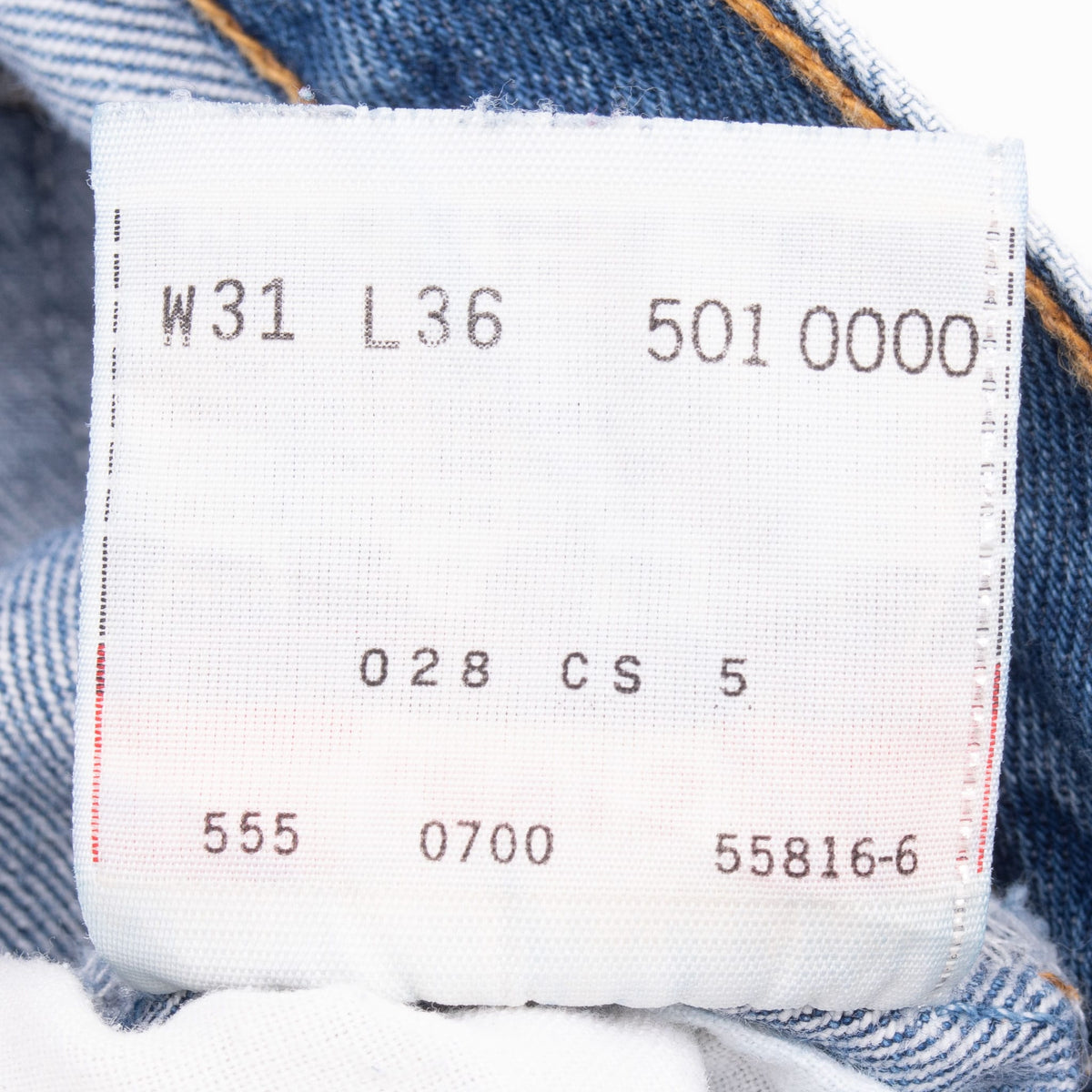 Beautiful Indigo Levis 501 Jeans 1990S Size 30X31 Made in USA with a medium blue with some light whiskers
Size 31X36 Actual Size 30X31
Back Button #555