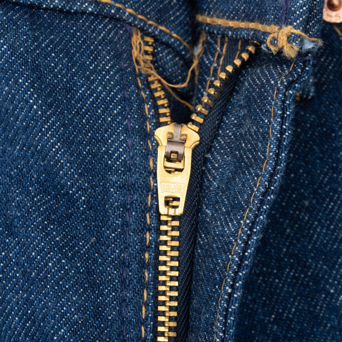 Vintage Levis 517 Orange Tab Indigo Dark Wash Jeans 32X36 Made In Usa Deadstock
Back Button #554