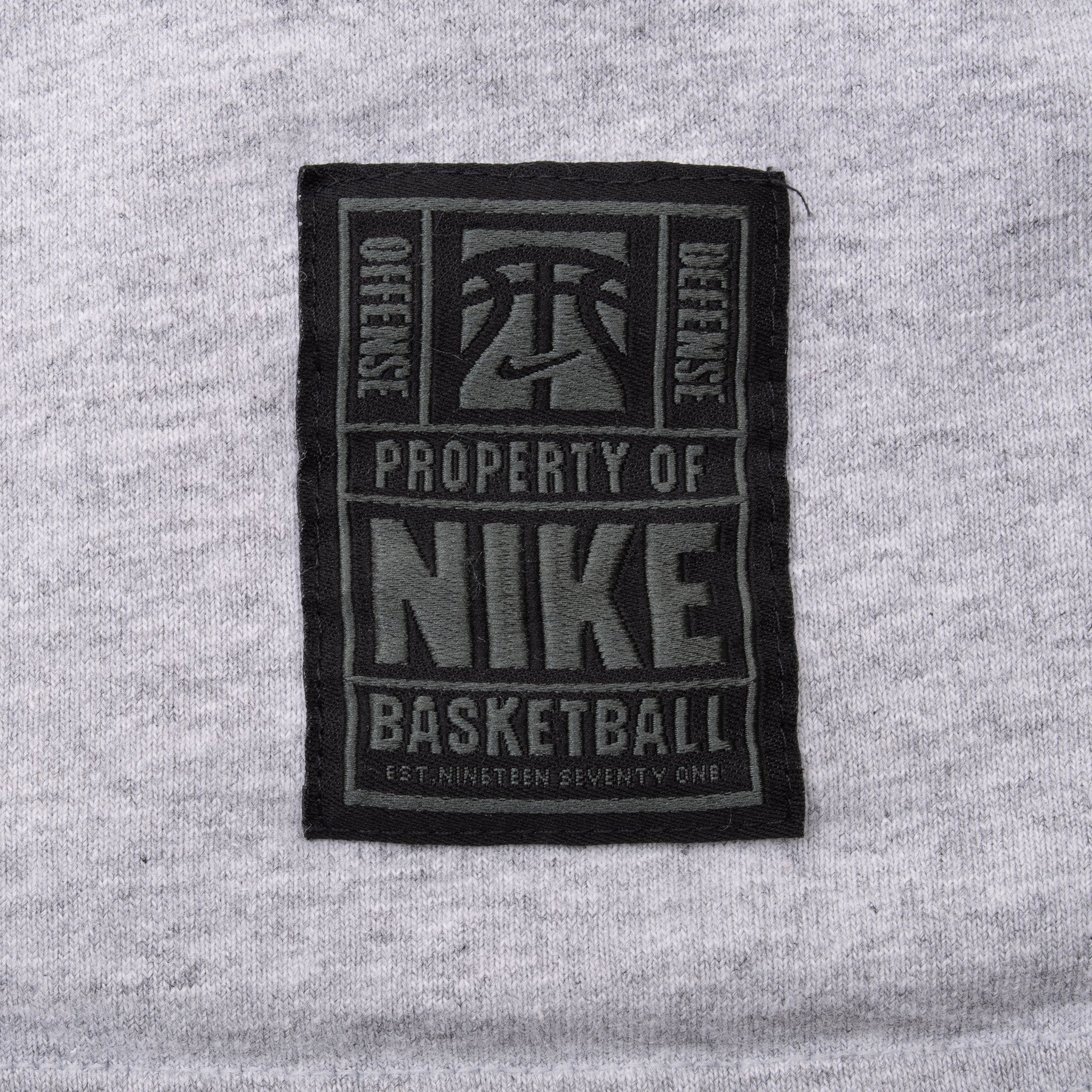 Vintage Nike Basketball Center Swoosh Grey Tank Top Tee Shirt 2000S Size Large