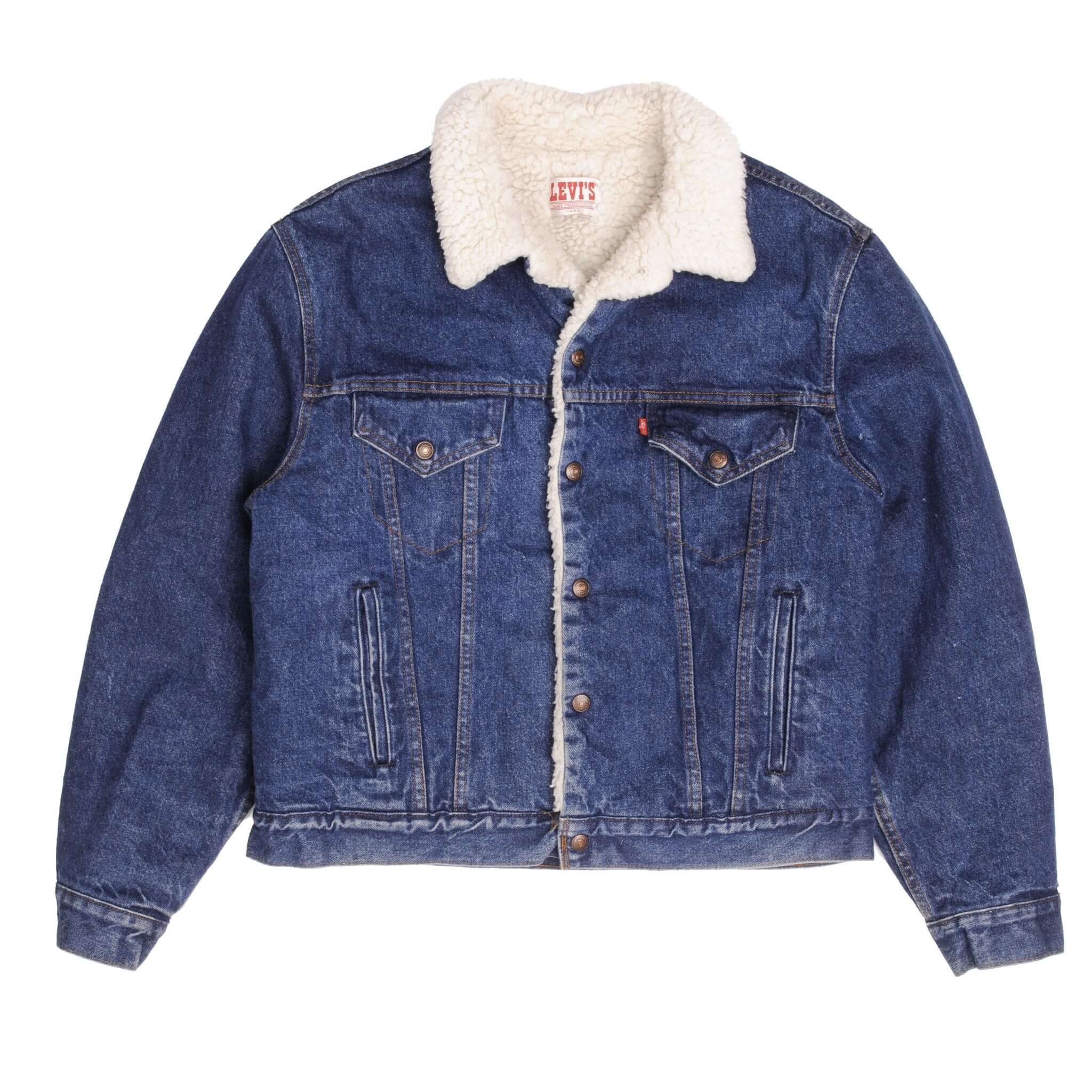 Vintage Levis Sherpa Trucker Denim Jacket Dark Wash 1980s Size 44R Made In USA. Button #527