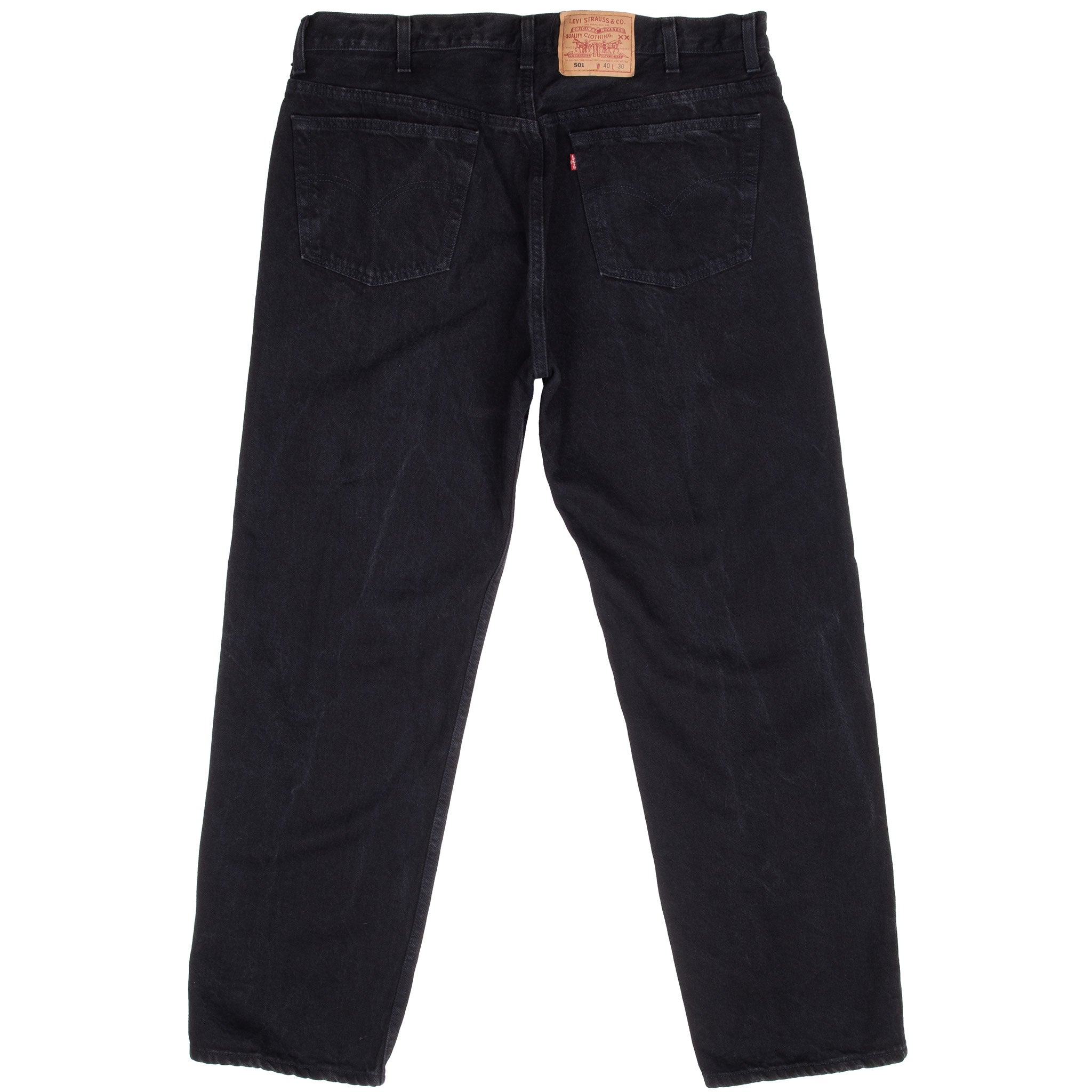 Vintage Levis 501 Black Jeans 1990S Size 38X30 Made In Usa
Size On Tag 40X30 Actual Size 38X30
Back Button #544