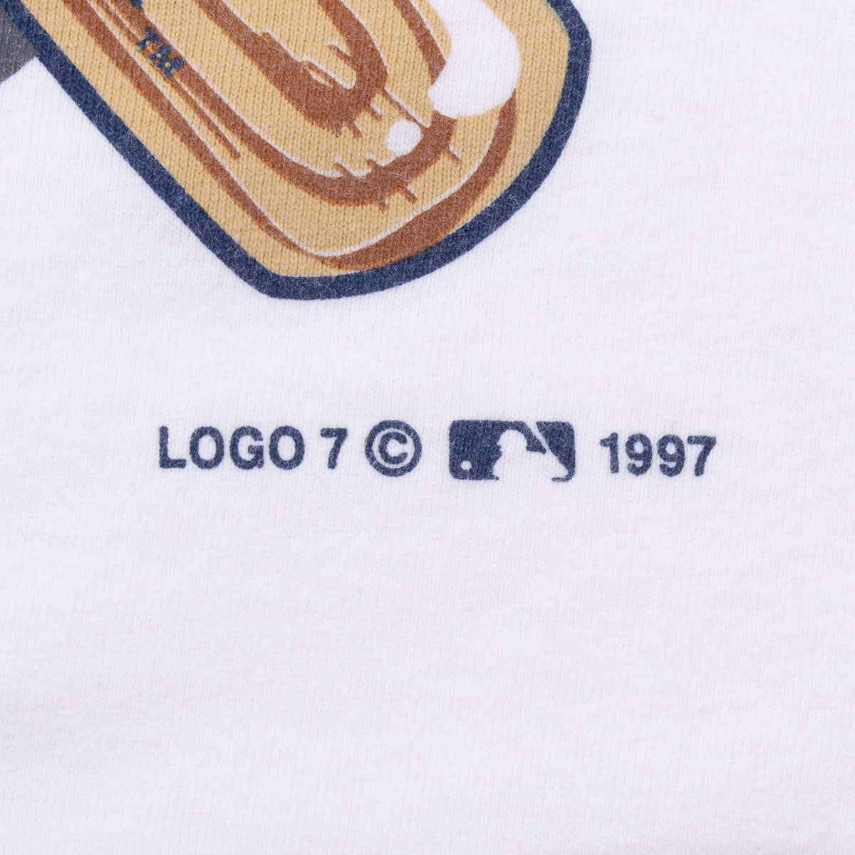 Vintage MLB Cleveland Indians 1997 T-Shirt Size XL