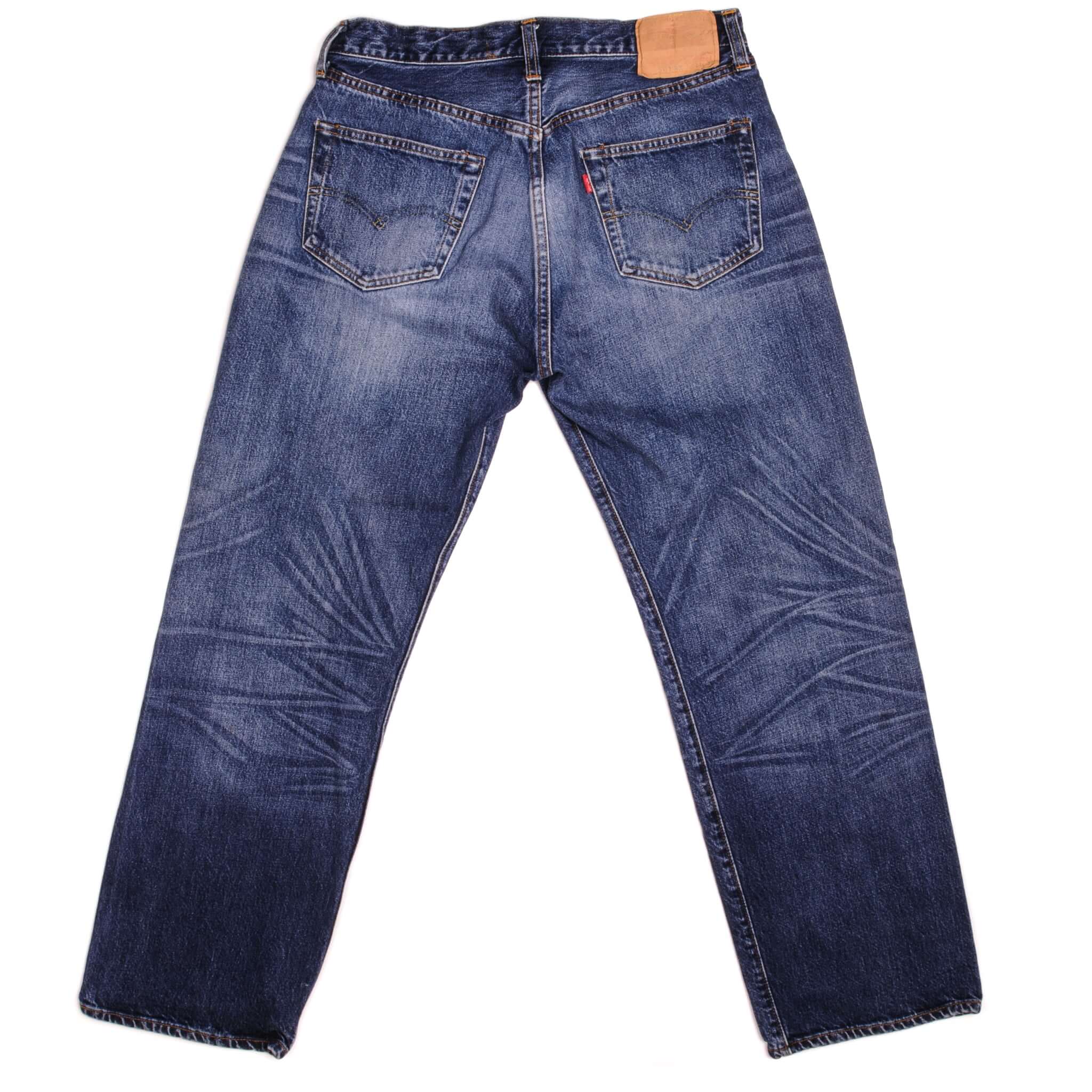 Beautiful Indigo Levis 501 Z XX Jeans With Single Stitch, Hidden Rivet and Selvedge Made in USA with Medium Dark Blue Wash. Size 34X32 on tag actual size 31X29 Back Button #555