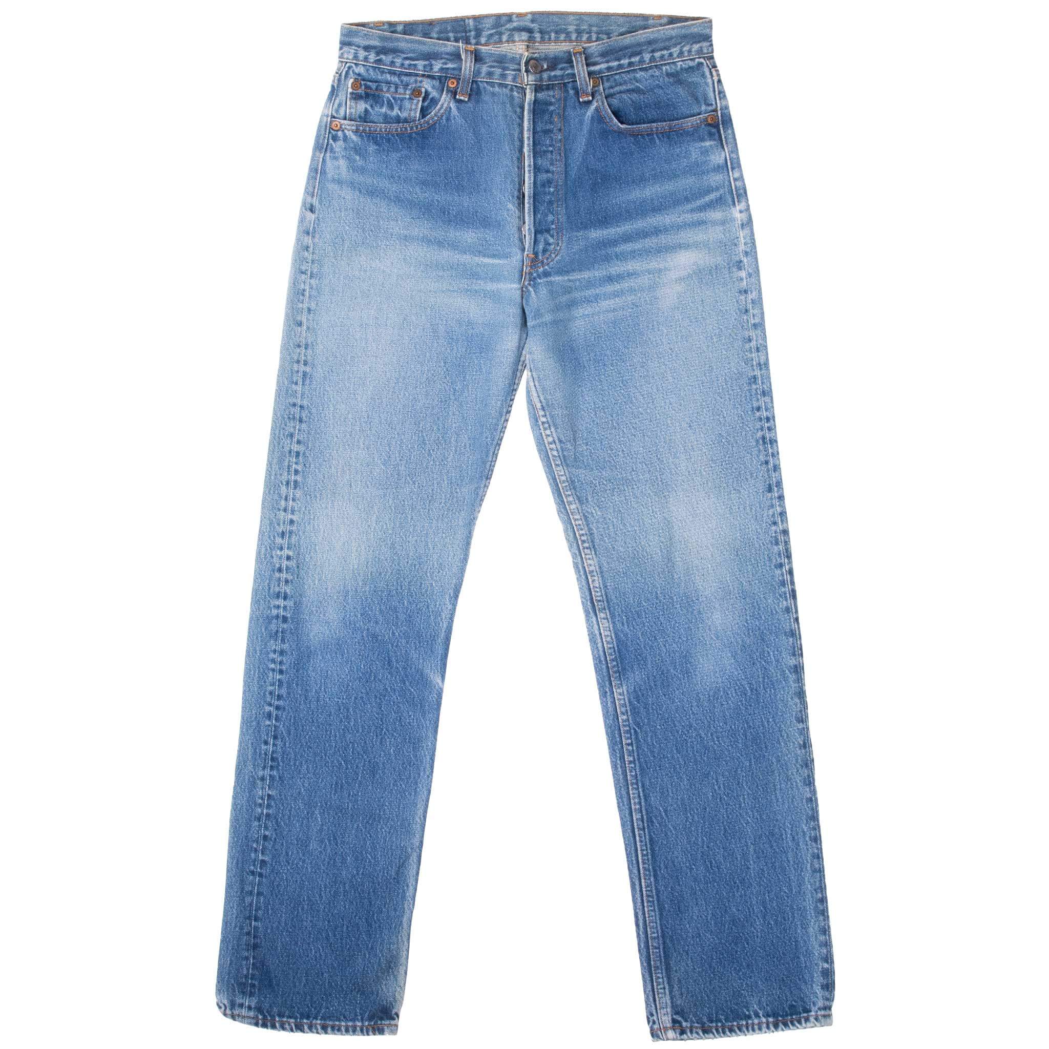 Vintage Levis 501 Indigo Jeans 1980S Size 31X29 Made In Usa With A Medium Wash With Some Light Whiskers
Size on Tag is 34X36 Actual Size Is 31X31
Back button #515