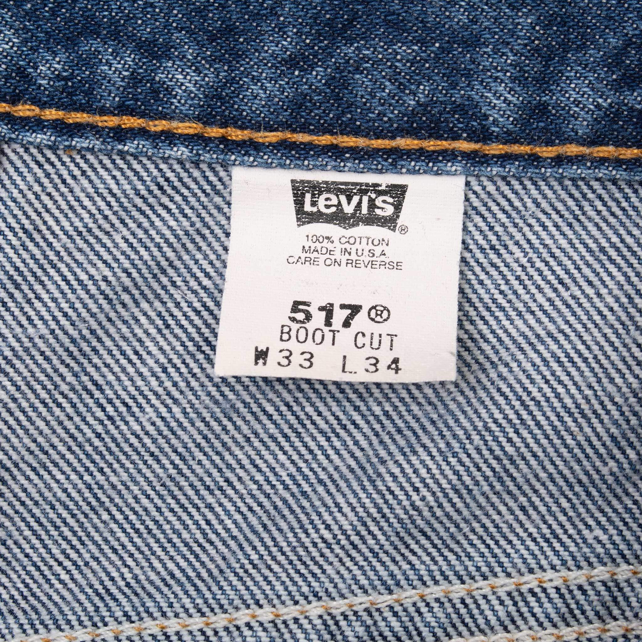 Vintage Levis 517 Bootcut Blue Jeans Indigo 1980S Size 32X33 Made In Usa With A Medium Dark Wash
Size On Tag 33X34 Actual Size 32X33
Back Button #554