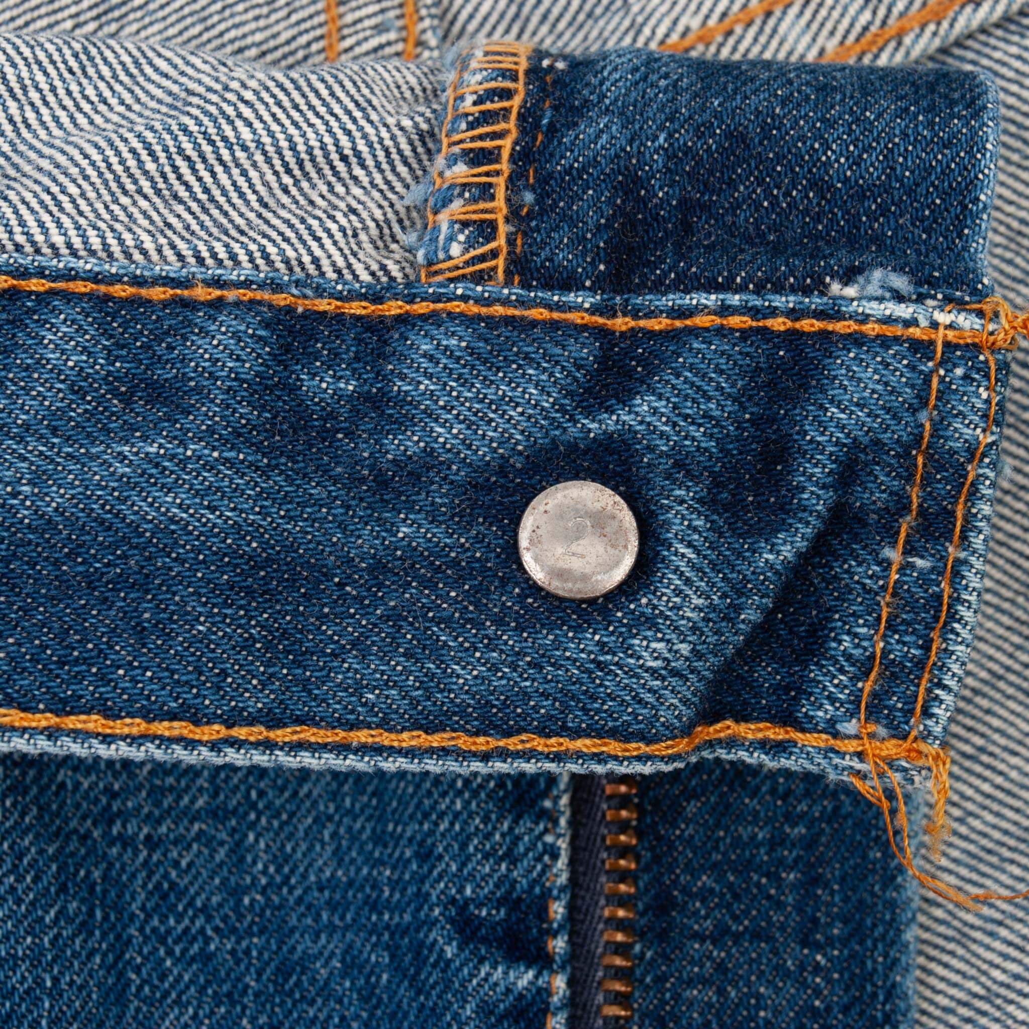 Vintage Levis 517 Bootcut Single Stitch Jeans Indigo 1980S Size W40 L27 Made In Usa With a Medium Wash and Some light Whiskers
Size On Tag 40X30 Actual Size 40X27
Not Original Hem
Back Button #2