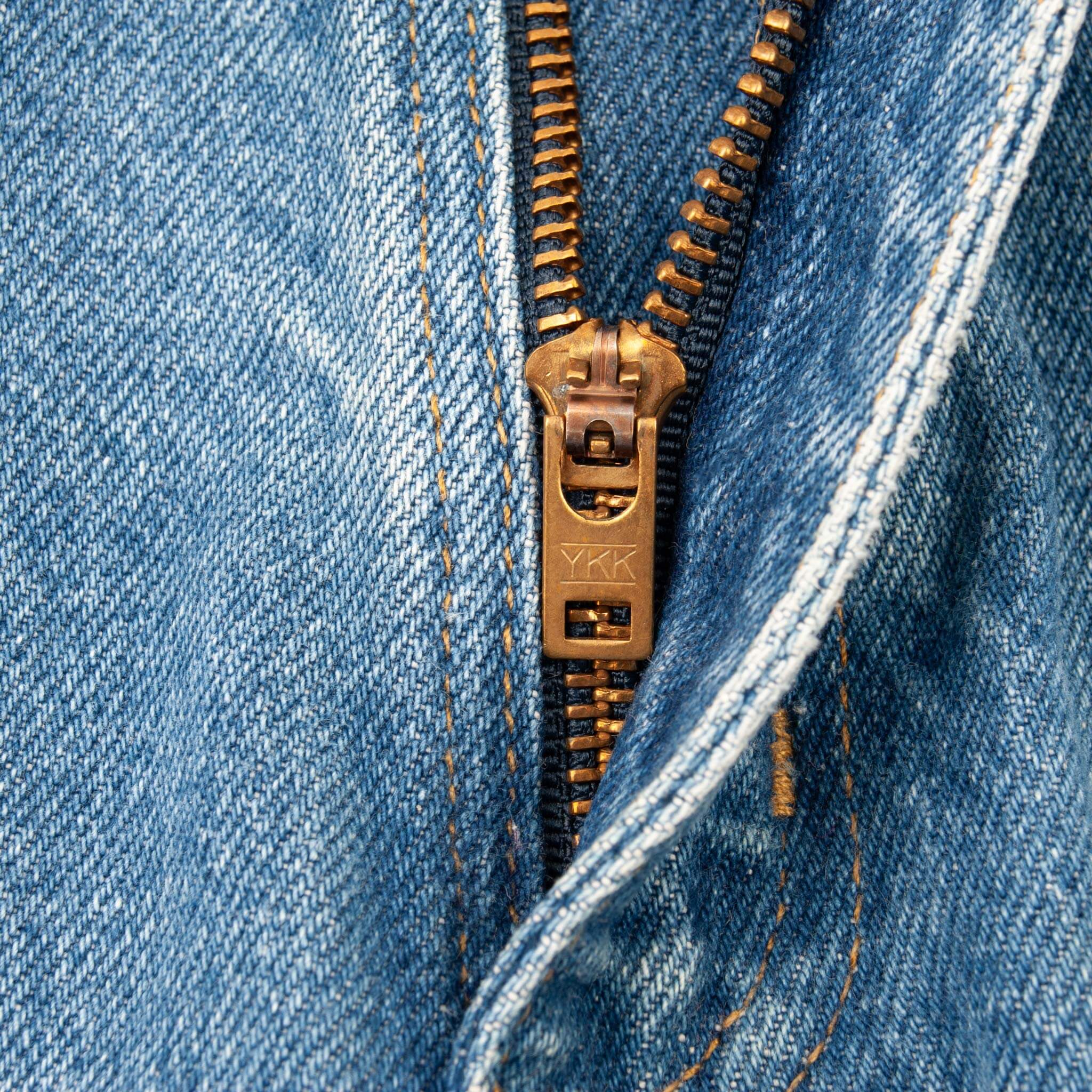 Vintage Carhartt Double Knee Carpenter Blue Jeans B73Dst Size 37X32
Size On Tag 38X32 Actual Size 37X32