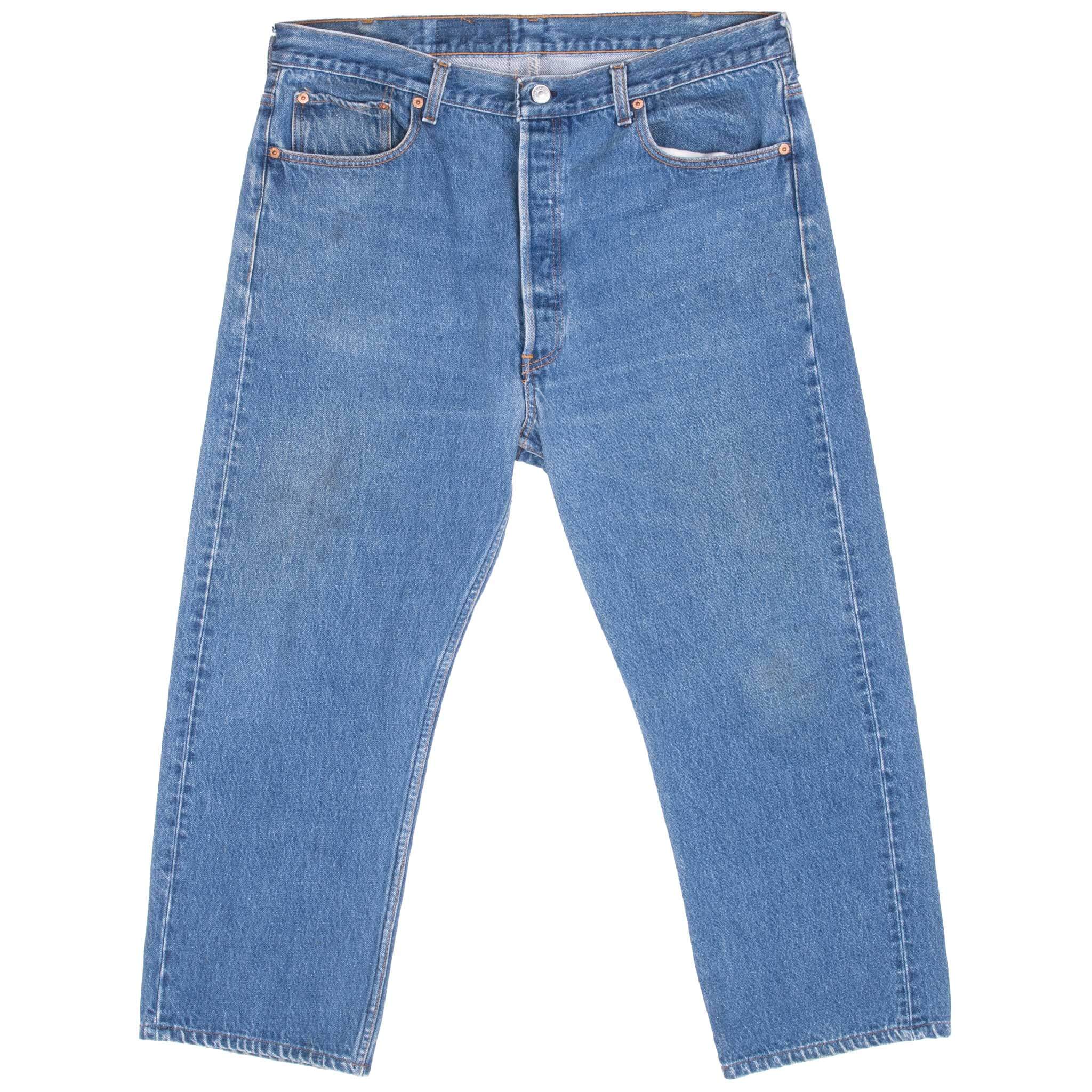 Vintage Levis 501 Indigo Blue Jeans 1980S Size 36X24 Made In Usa
Size on Tag is 40X30 Actual Size Is 36X24
Back button #653