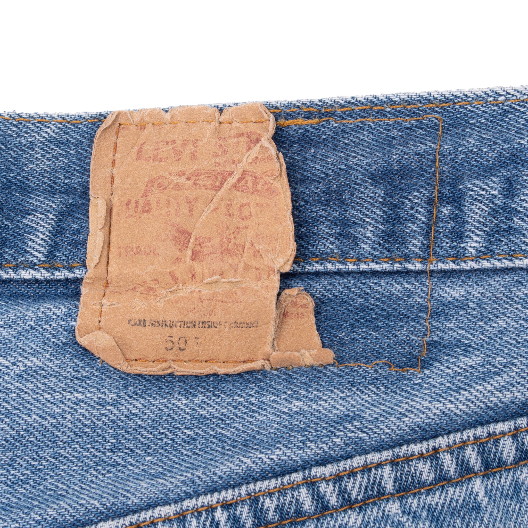 Vintage Levis 501 Indigo Blue Jeans 1980S Size 32X27 Made In Usa With A Medium Light Wash With some light Whiskers
Size on Tag 35X31 Actual Size 32X27