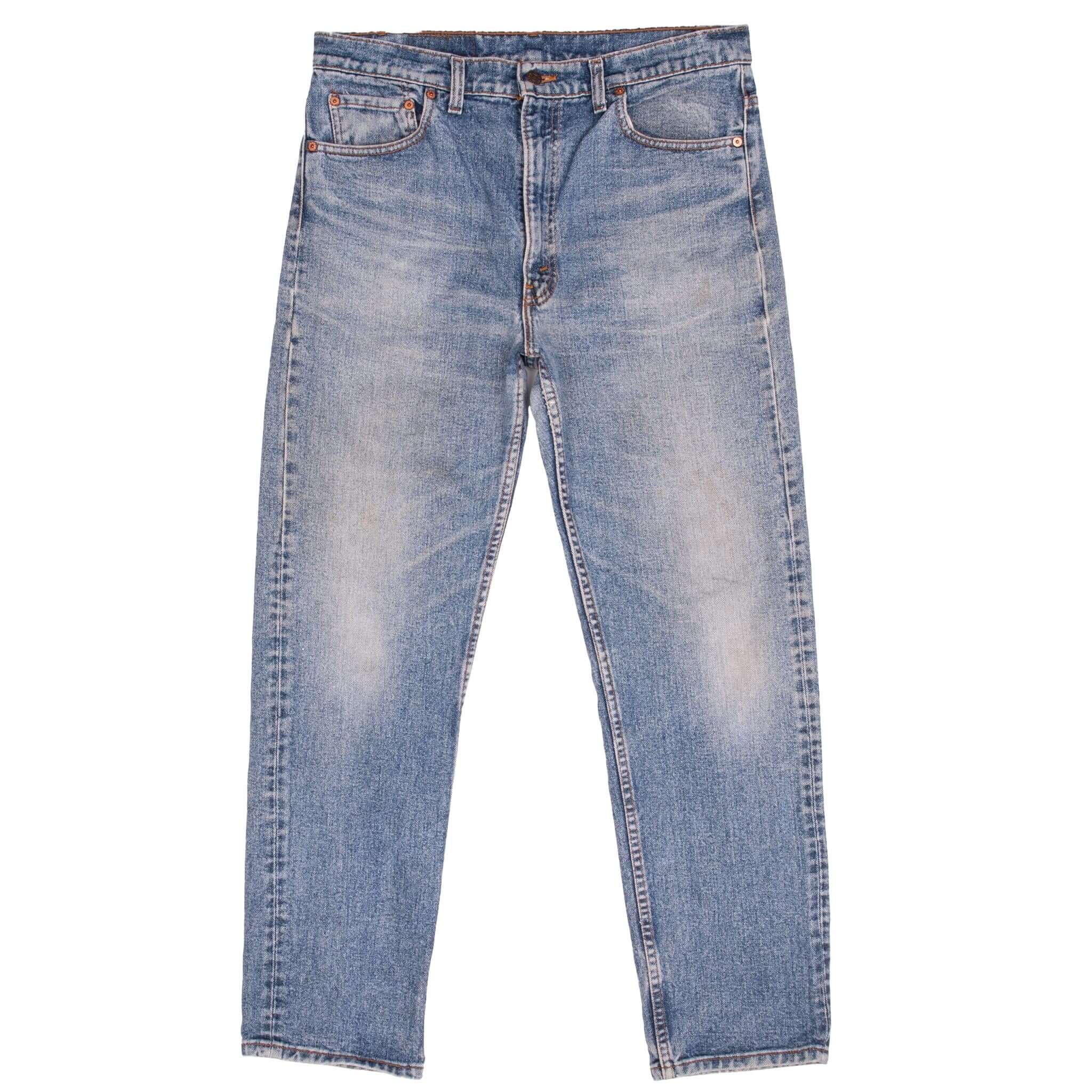 Beautiful Indigo Levis 505 Jeans Made in USA with Medium wash With Some light Whiskers.
Size on Tag 36X31 (same actual size)
Back Button #501