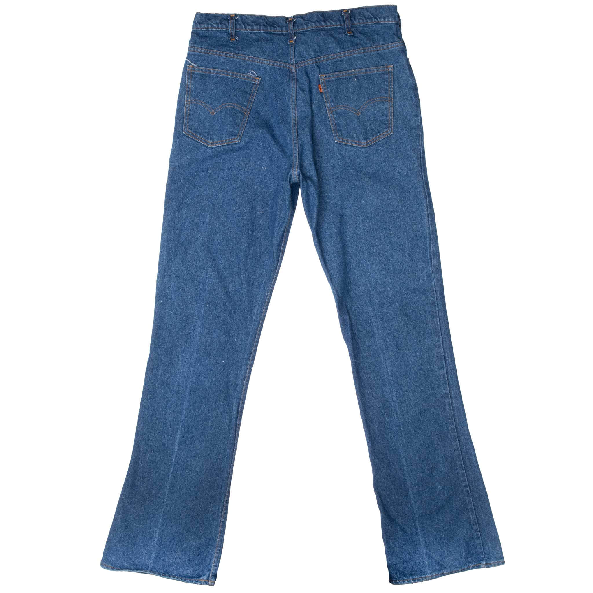 Vintage Levis 517 Orange Tab Indigo Jeans Boot Cut Size 38X37 Made In Usa With Medium Wash 1980s
Size on tag 40X38 actual Size Is 38X37
Back Button #39
Talon Zipper