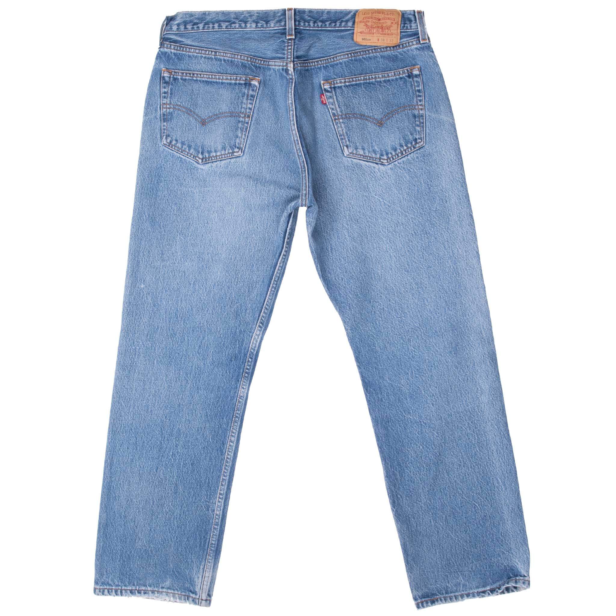 Vintage Preshrunk Levis 501 Indigo Jeans 1990S Size 35X29 Made In Usa With A Medium Light Wash
Size on Tag 36X33 Actual size 35X29
Back Button #555