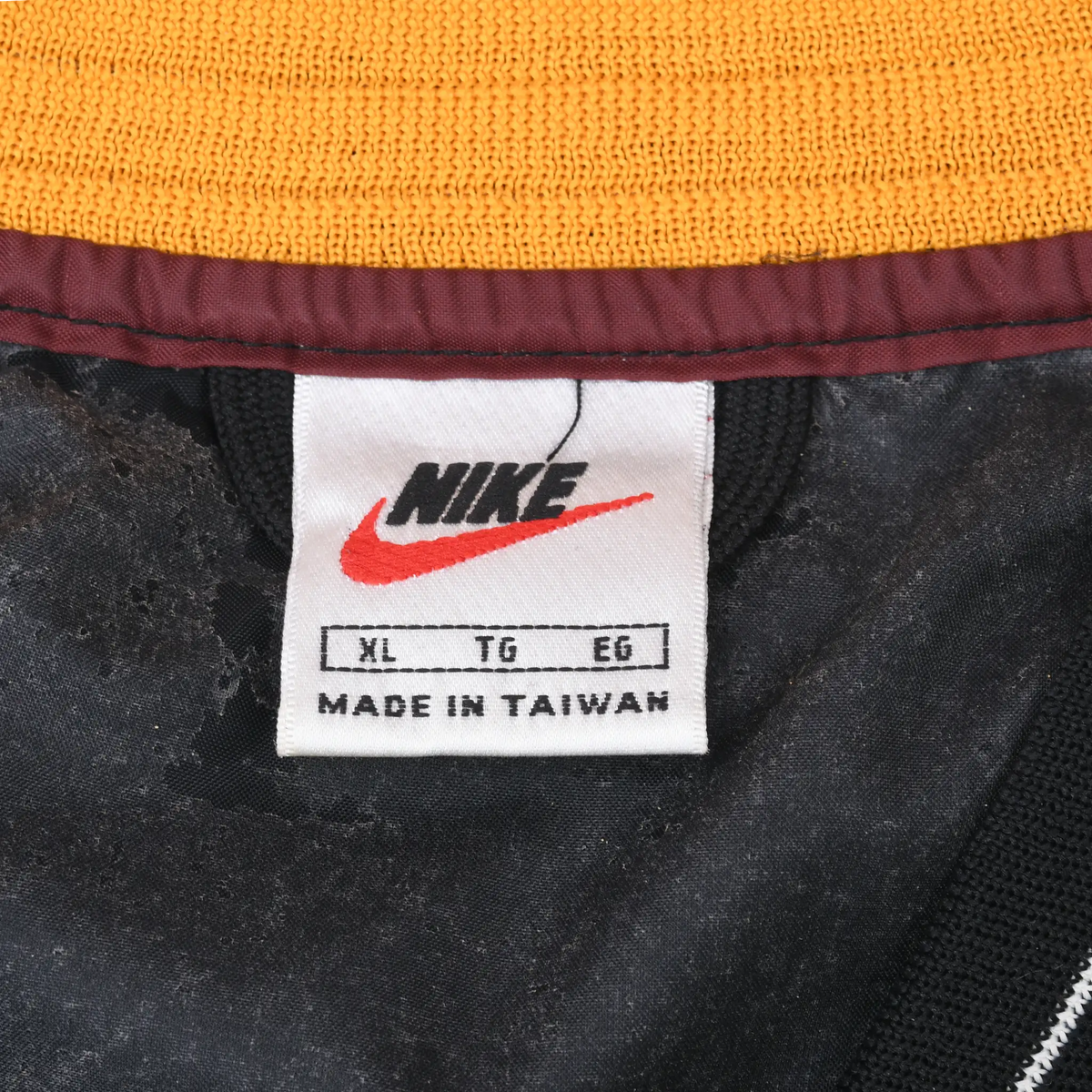 Vintage Nike Center Swoosh Black Pullover Windbreaker Jacket 1990s XL