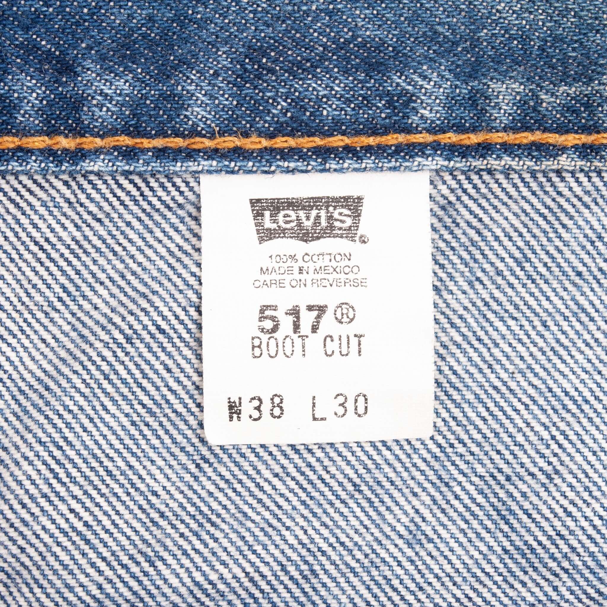 Beautiful Indigo Levis 517 Boot Cut Jeans 1980s with Medium Blue Wash With Beautiful Whiskers.
Size on tag 38X30 (same actual Size)
Back Button #411M
Size on tag 38X30 (same actual Size)
Back Button #411M