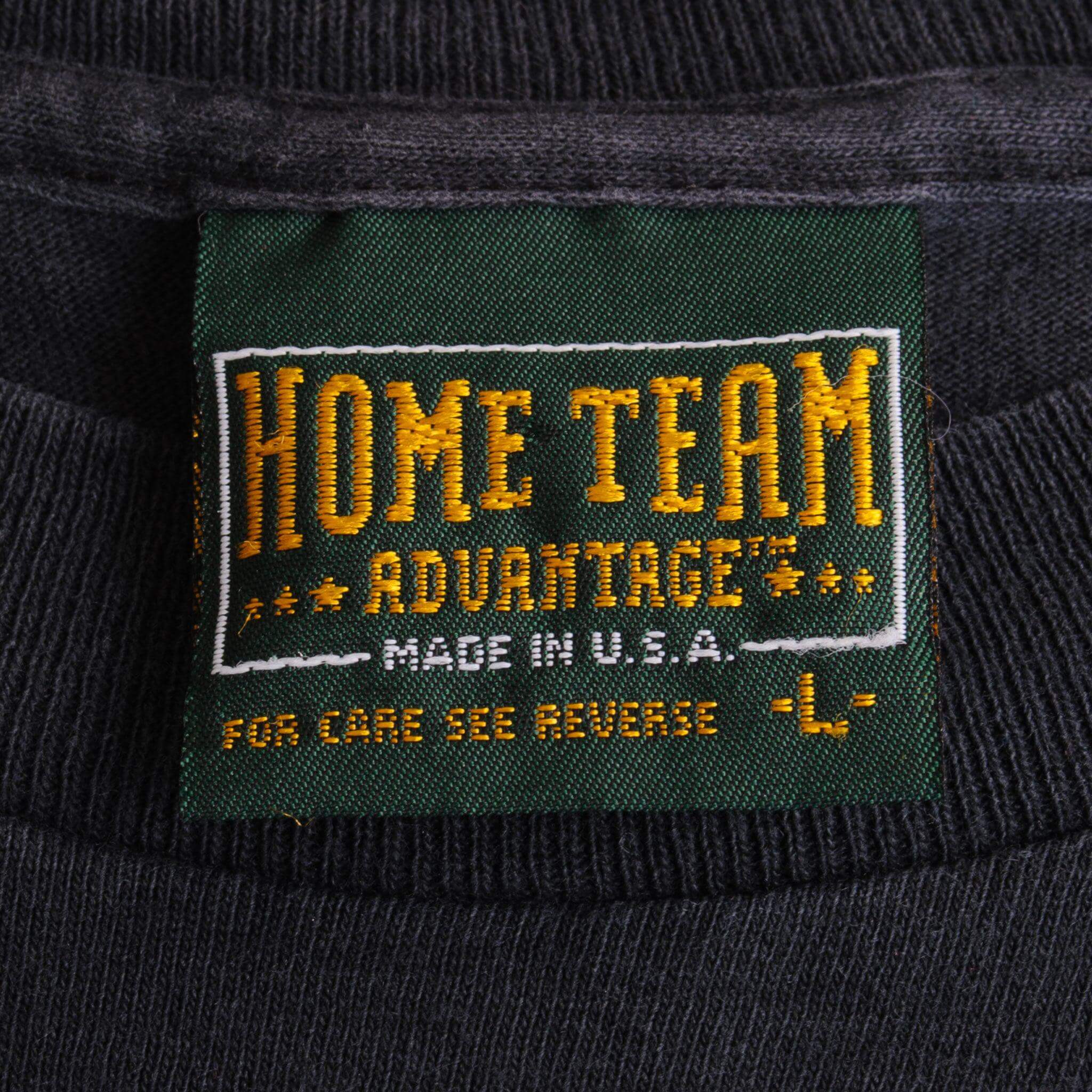 Vintage NFL Football Club Los Angeles Raiders Tee Shirt 1994 Size M Made In USA With Single Stitch Sleeves