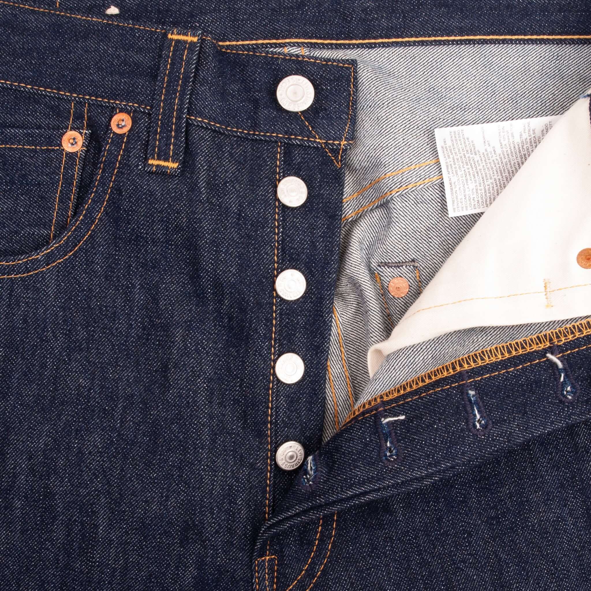 Beautiful Indigo LVC Levis 501XX Jeans With Single Stitch, Hidden Rivet and Selvedge Made in USA with Dark Blue Wash. 2000s
Size 32X34 (same actual Size)
Back Button: #4420