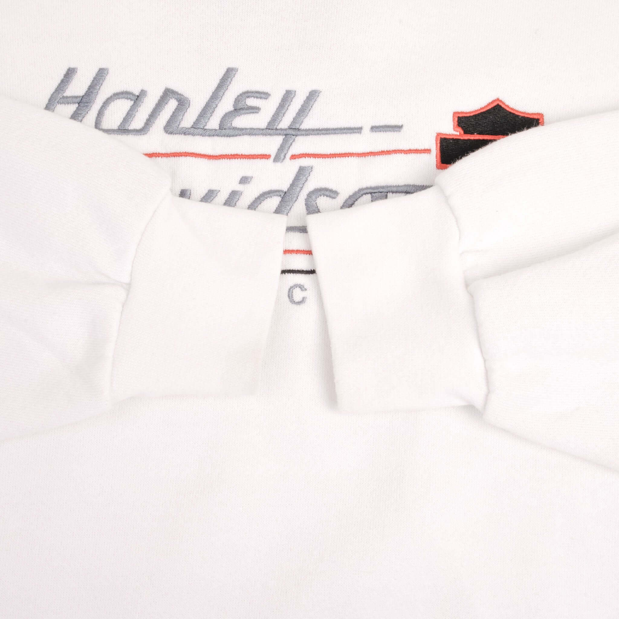 Vintage Harley Davidson Dubuque, Iowa Embroidered 1990S White Sweatshirt Size XL Made In Usa