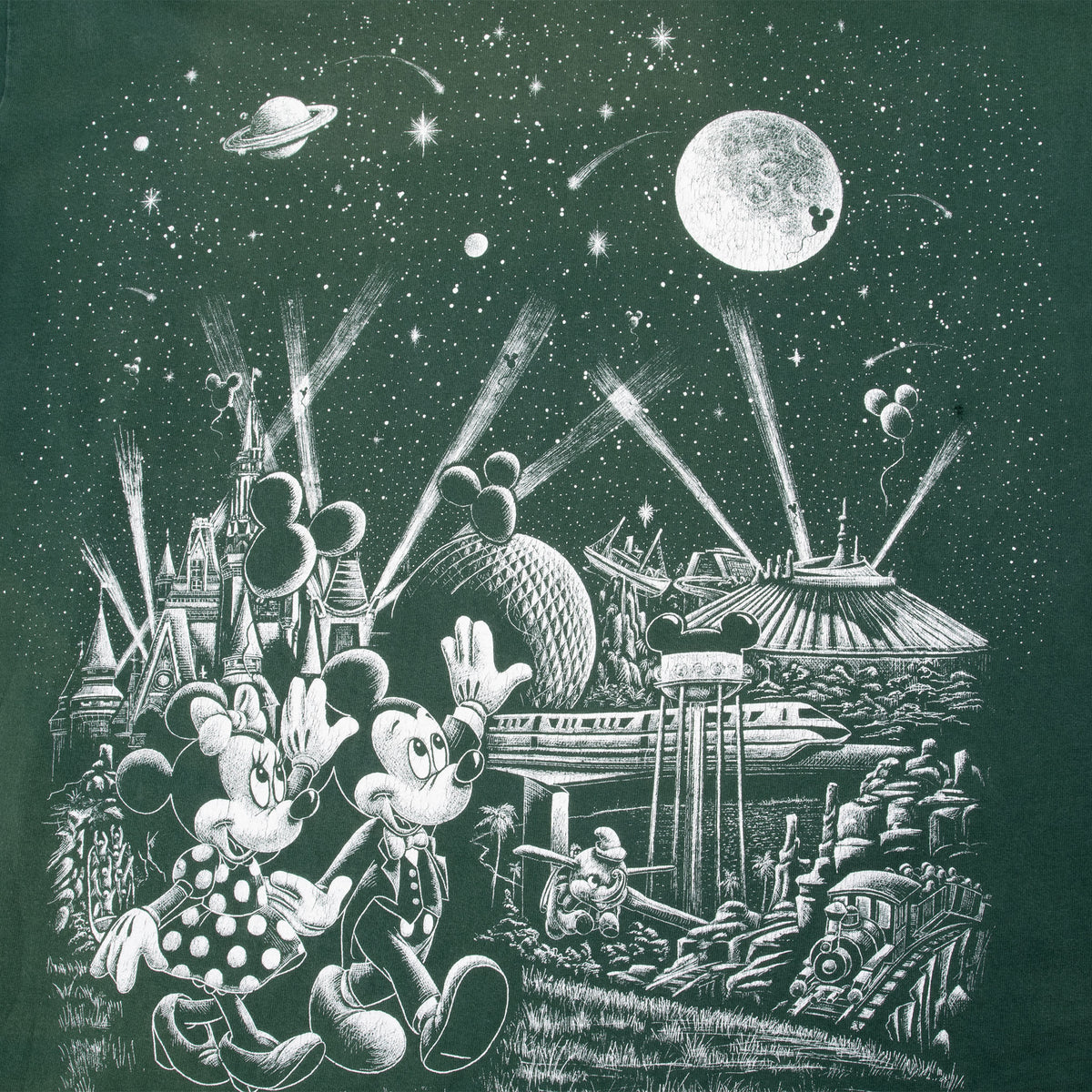 Close-up of Mickey and Minnie under a starry sky in the front graphic
