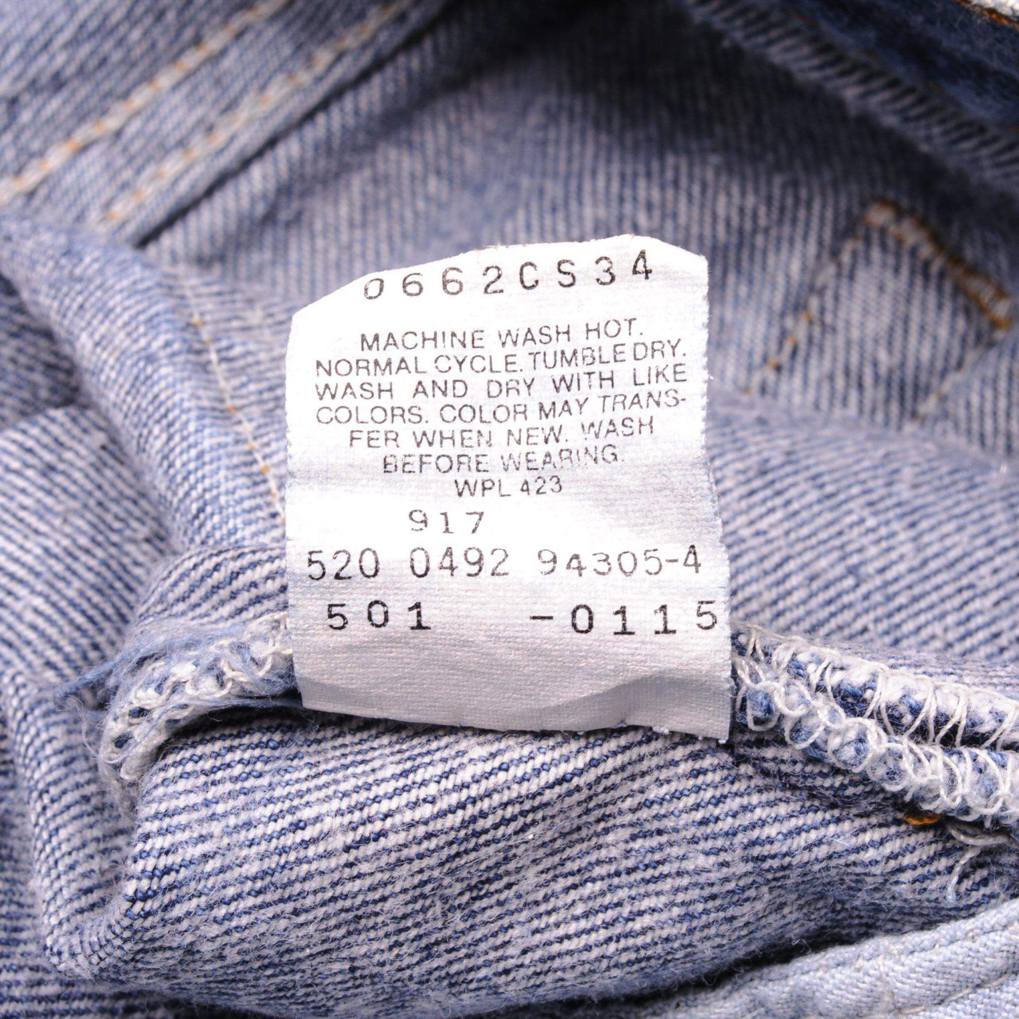 Beautiful Indigo Levis 501 Jeans 1988-1993 Made in USA with a dark blue wash. Size on Tag 30X36 ACTUAL SIZE 29X35 Back Button #520