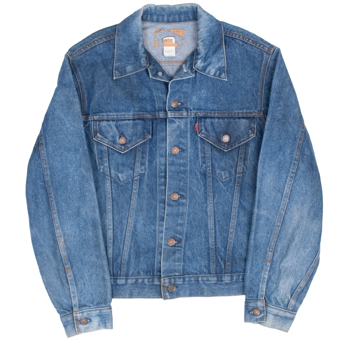 Beautiful Vintage Levis 1970S Type 3 Denim Jacket 2 pockets Single Stitch Size 44 With a Medium Wash Made in USA. Back Button #527