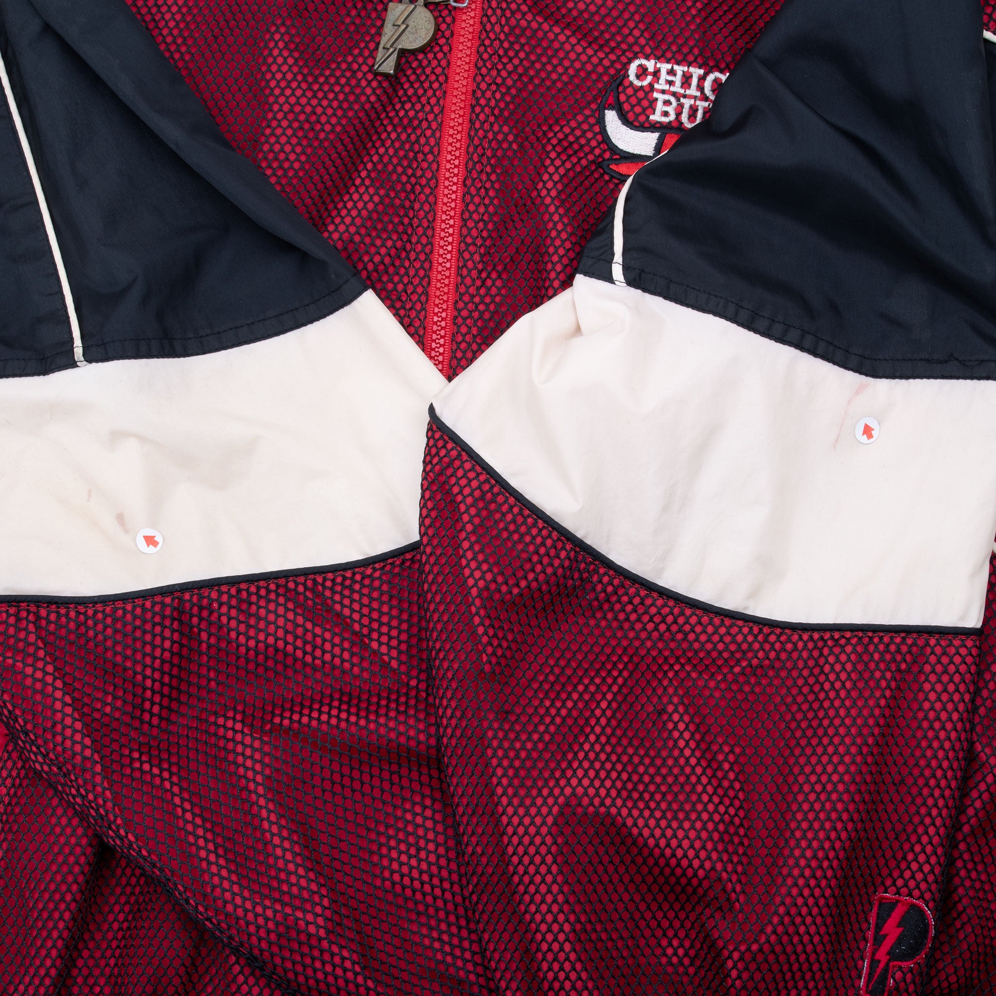 VINTAGE NBA CHICAGO BULLS 1990S WINDBREAKER PRO PLAYER JACKET MEDIUM