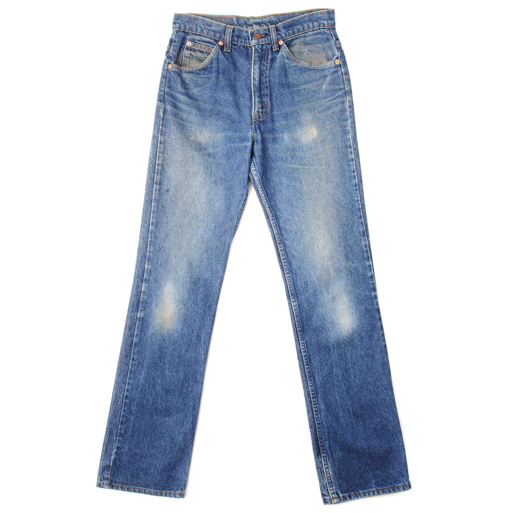 Beautiful Indigo Levis 517 Jeans from 1988 to 1993 Made in USA with a medium blue wash and a nice contrast of light and medium blue.  Size 30x33  Back Button #864