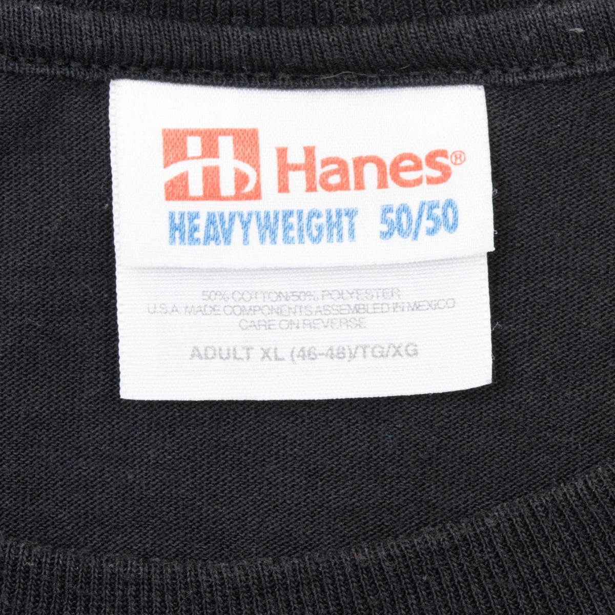 Hanes Heavyweight 50/50 Adult XL neck tag on black T-shirt