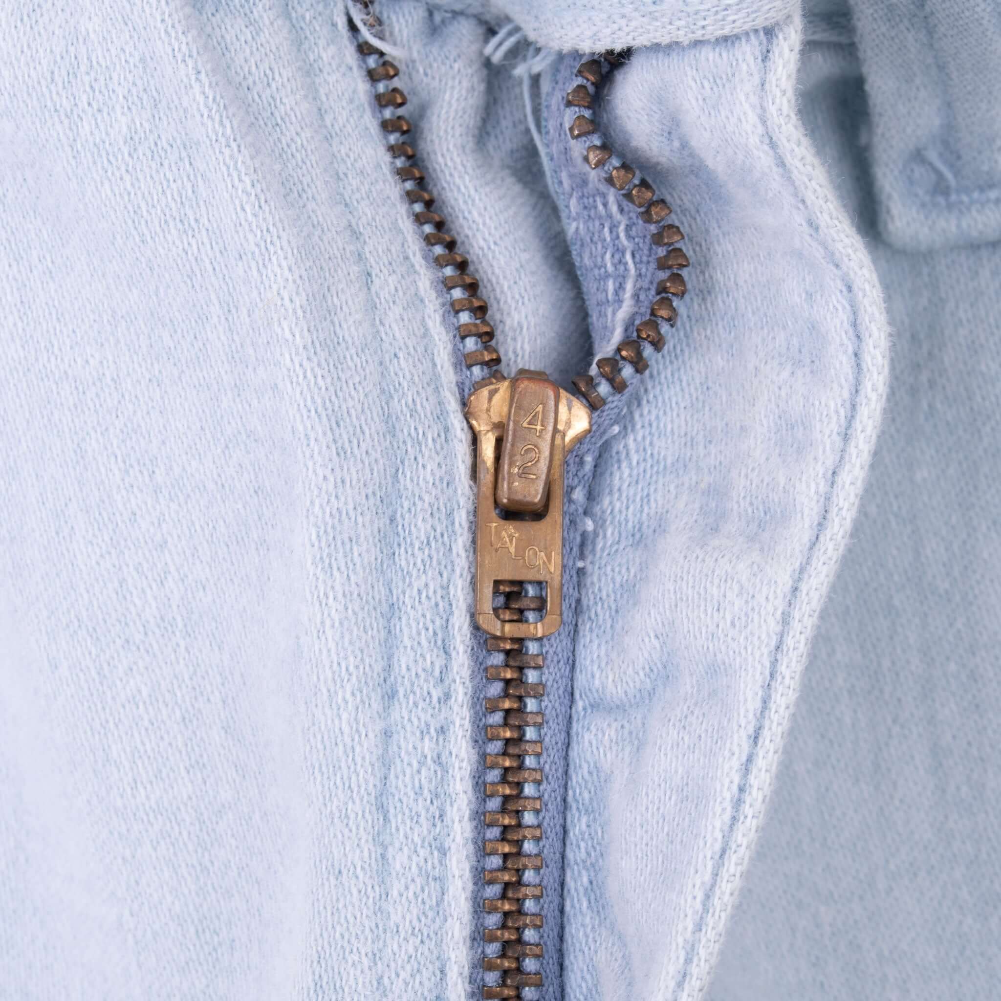 Vintage Lee Bottom Bell Light Blue Jeans Size 30X33 1970S Made In Usa
Tallon Zipper