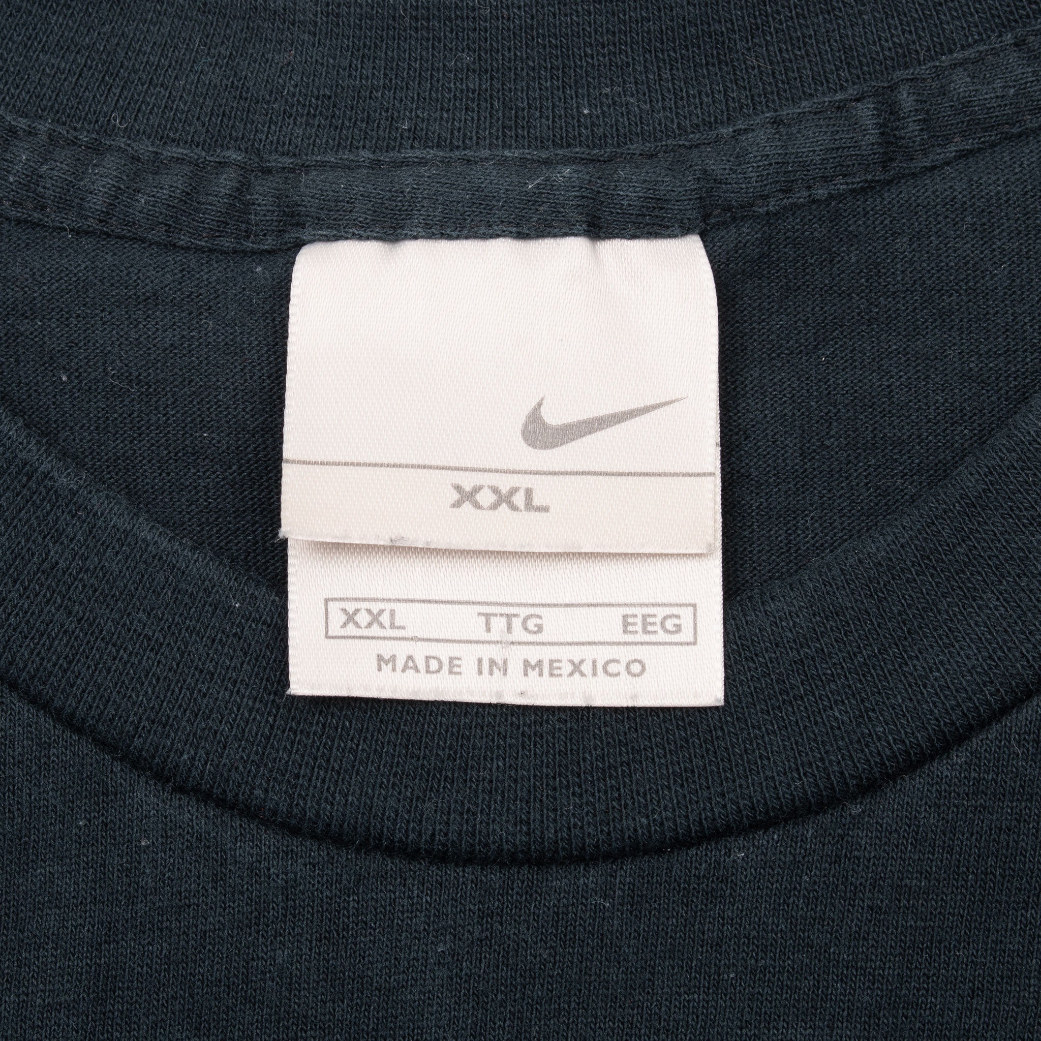 Vintage Nike Classic Swoosh Black Tee Shirt 2000S Size 2XL